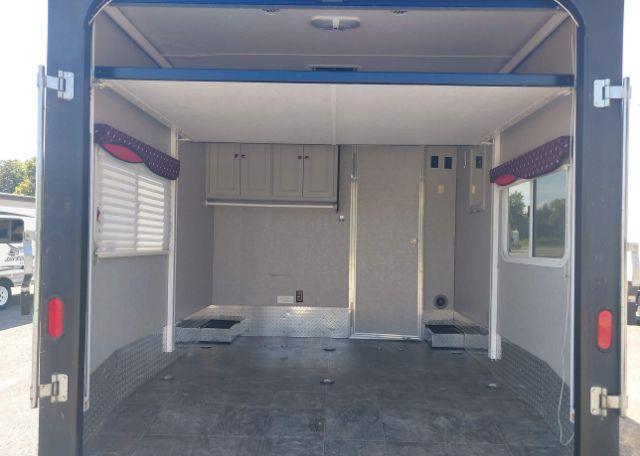 2010 TRAILER trailer.