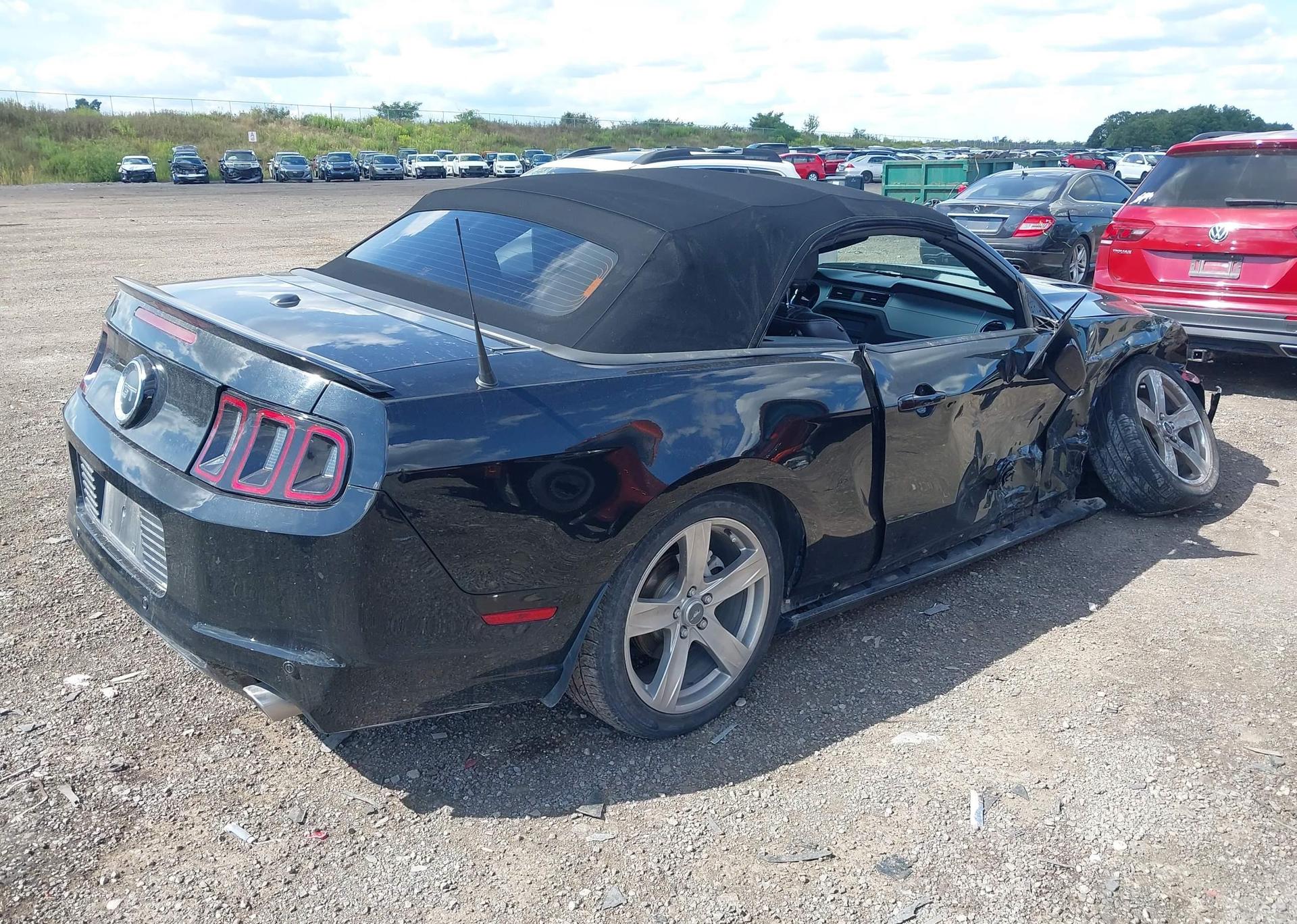 2013 FORD MUSTANG GT