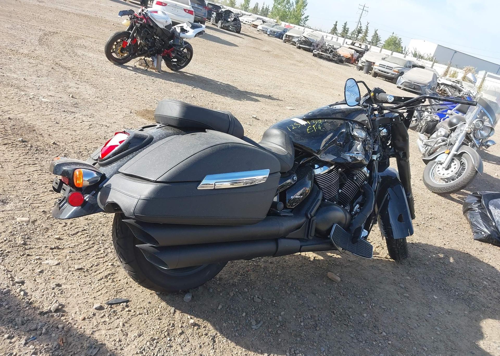 2017 SUZUKI VL1500 B