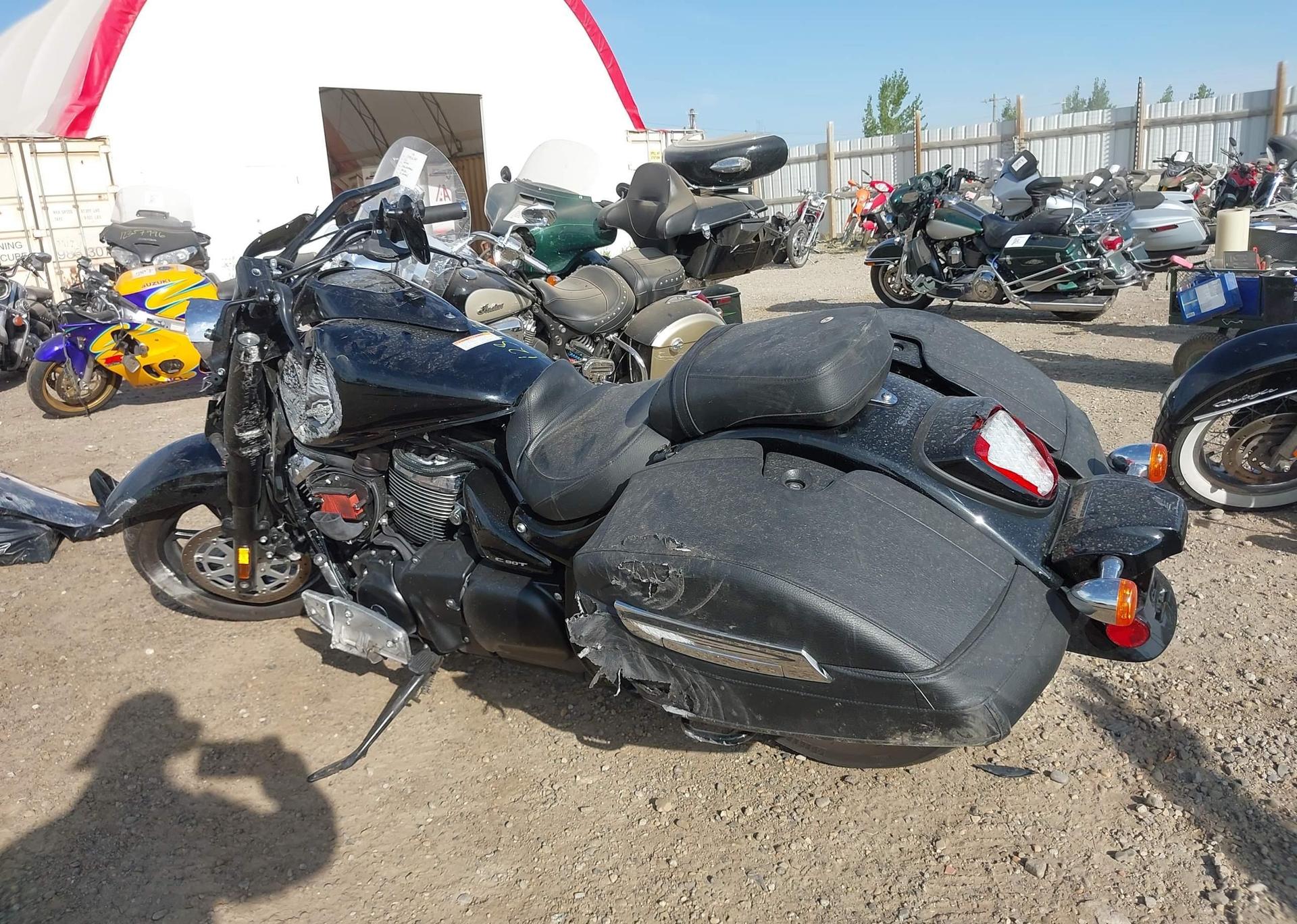 2017 SUZUKI VL1500 B