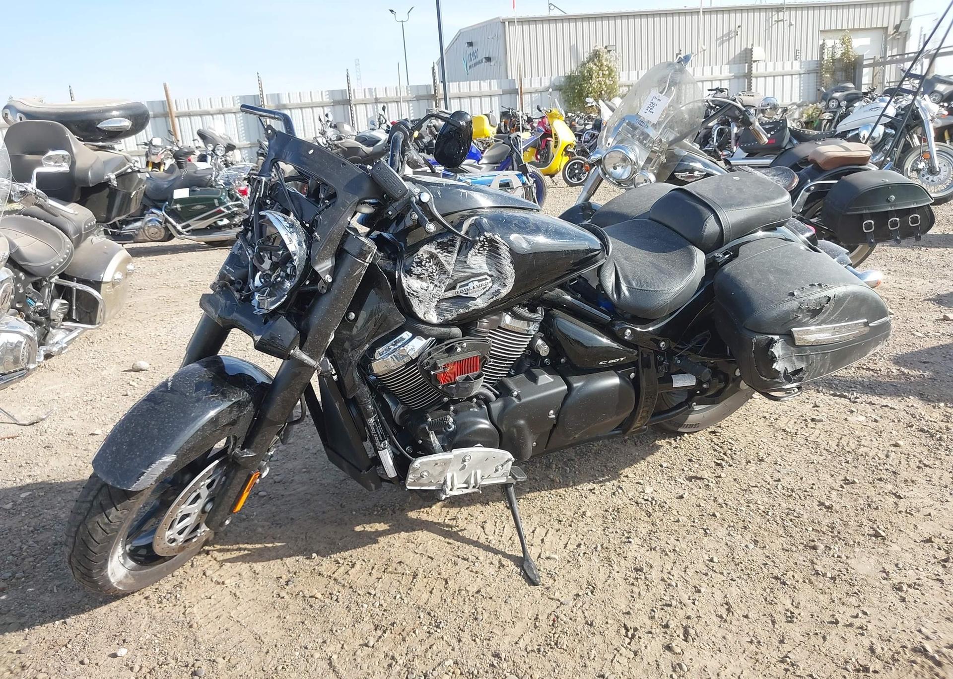 2017 SUZUKI VL1500 B