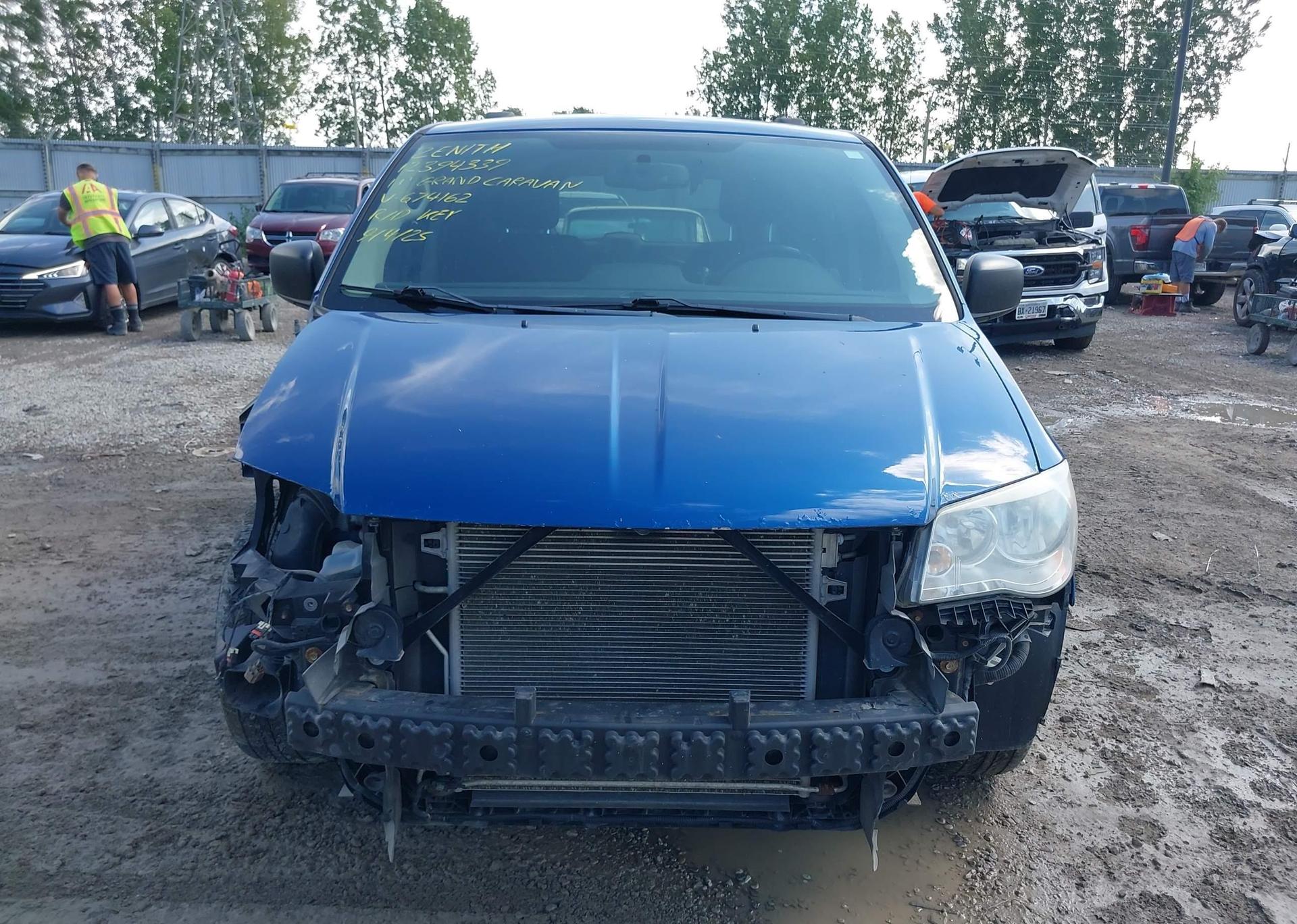 2011 DODGE GRAND CARAVAN SE
