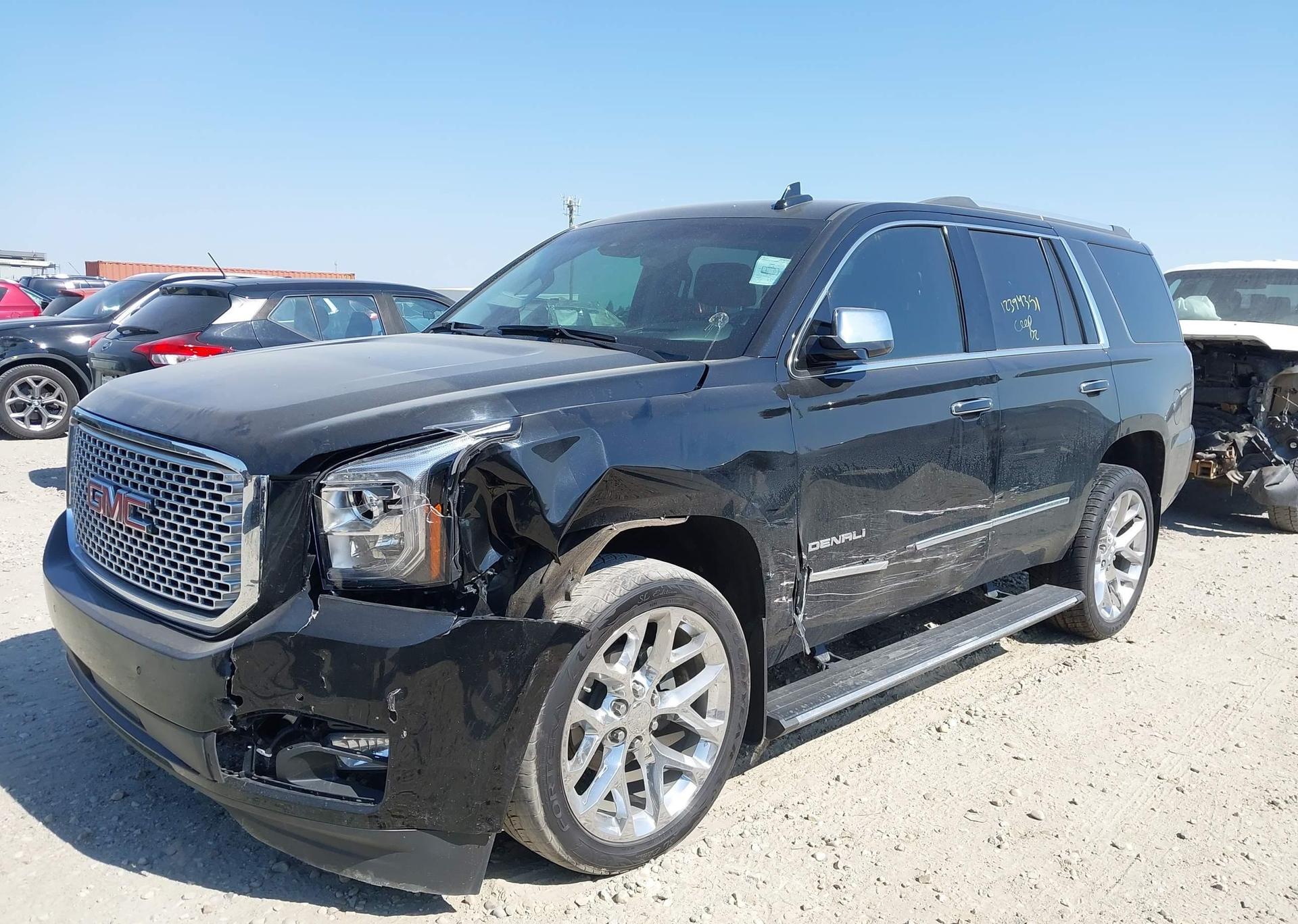 2017 GMC YUKON DENALI