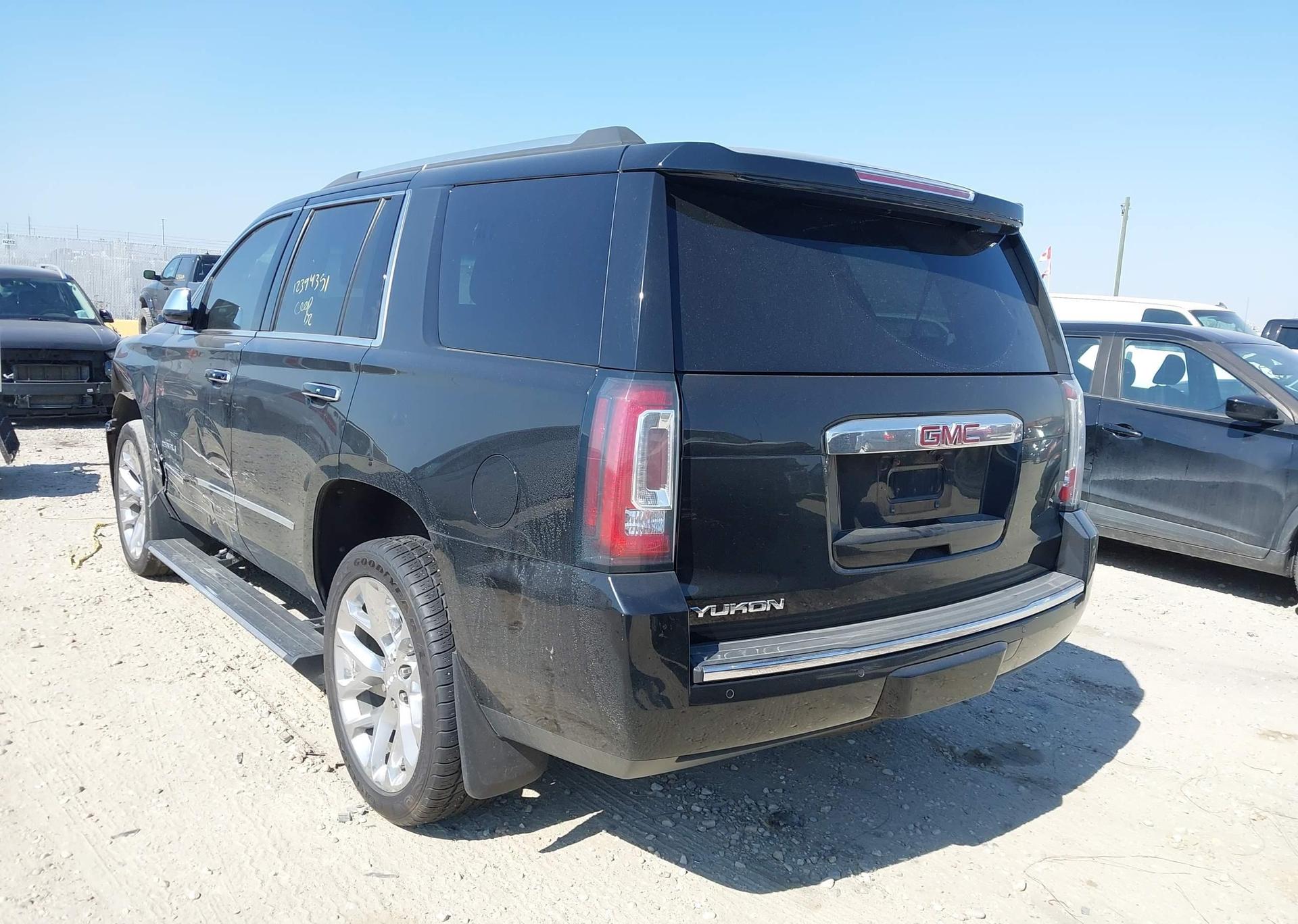 2017 GMC YUKON DENALI
