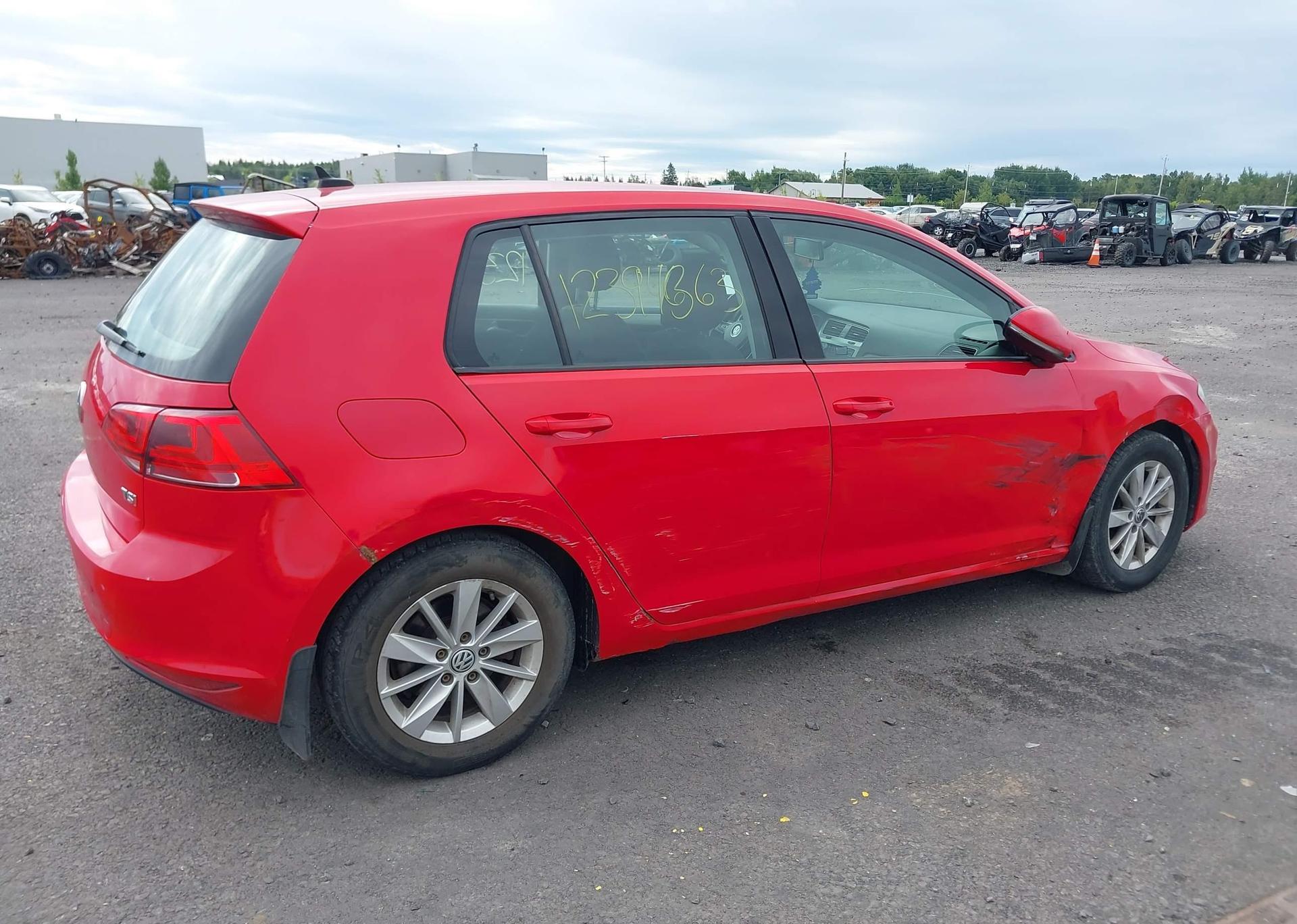 2015 VOLKSWAGEN GOLF