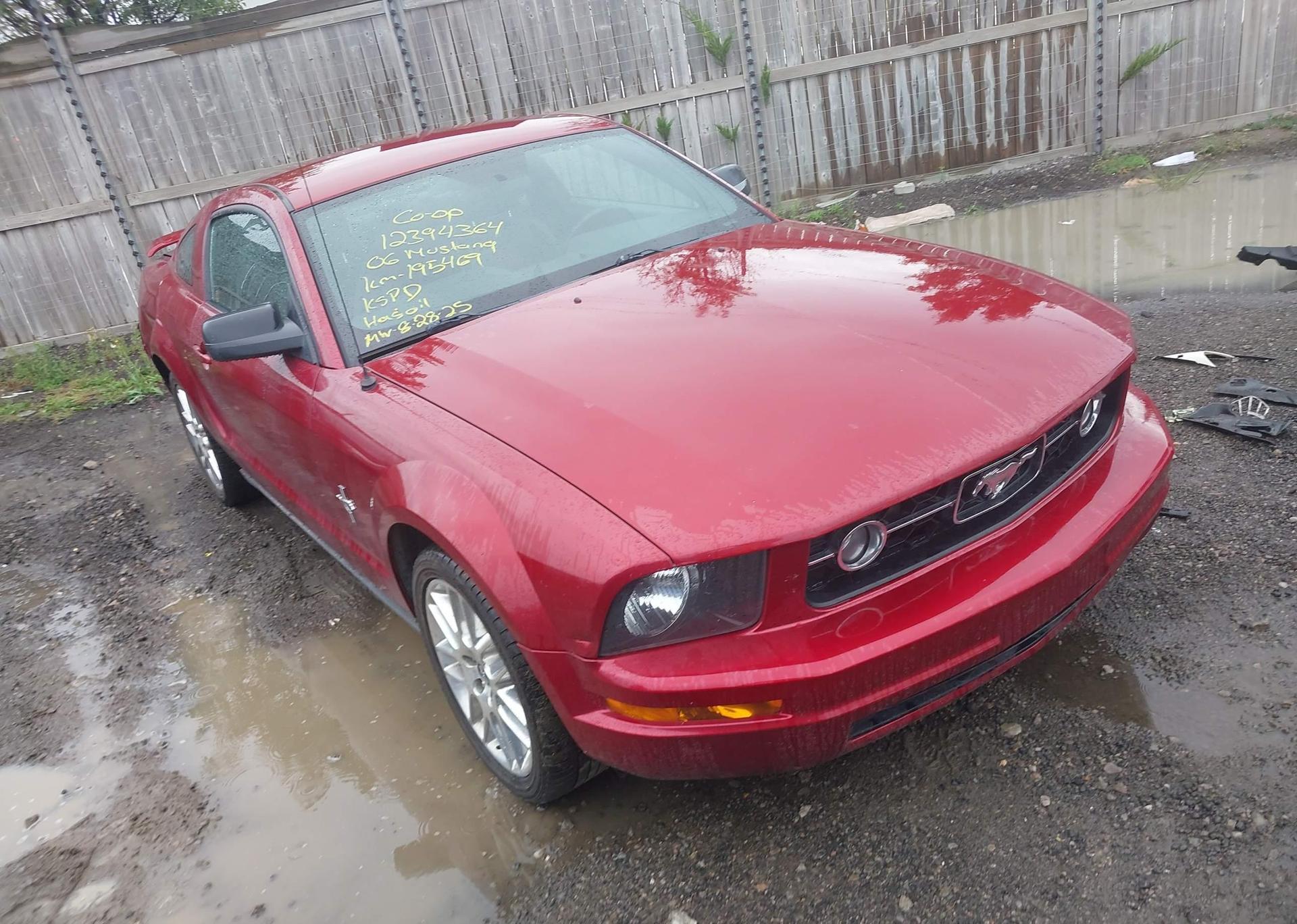 2006 FORD MUSTANG V6