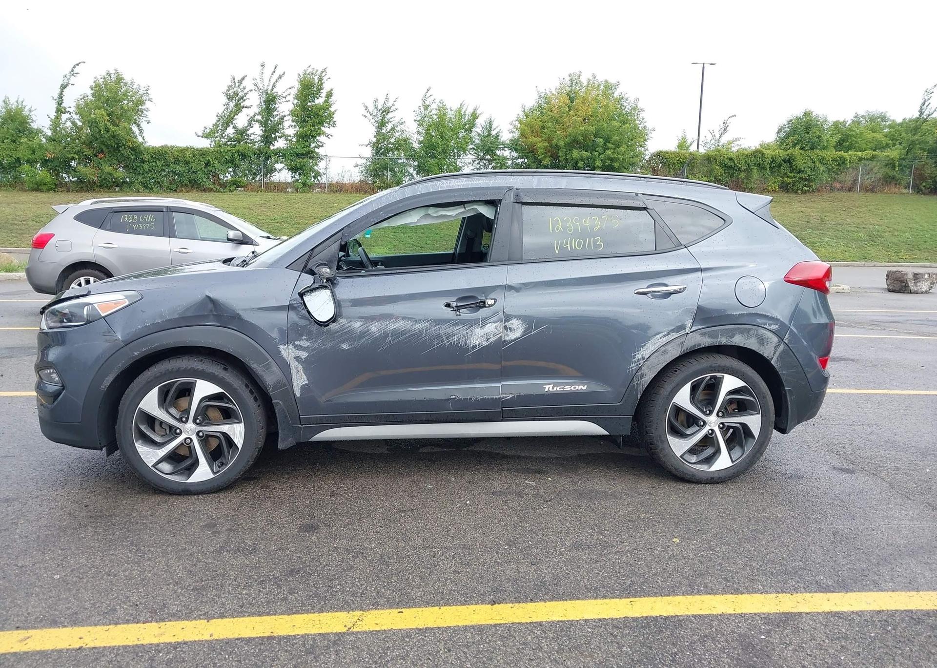 2017 HYUNDAI TUCSON SE