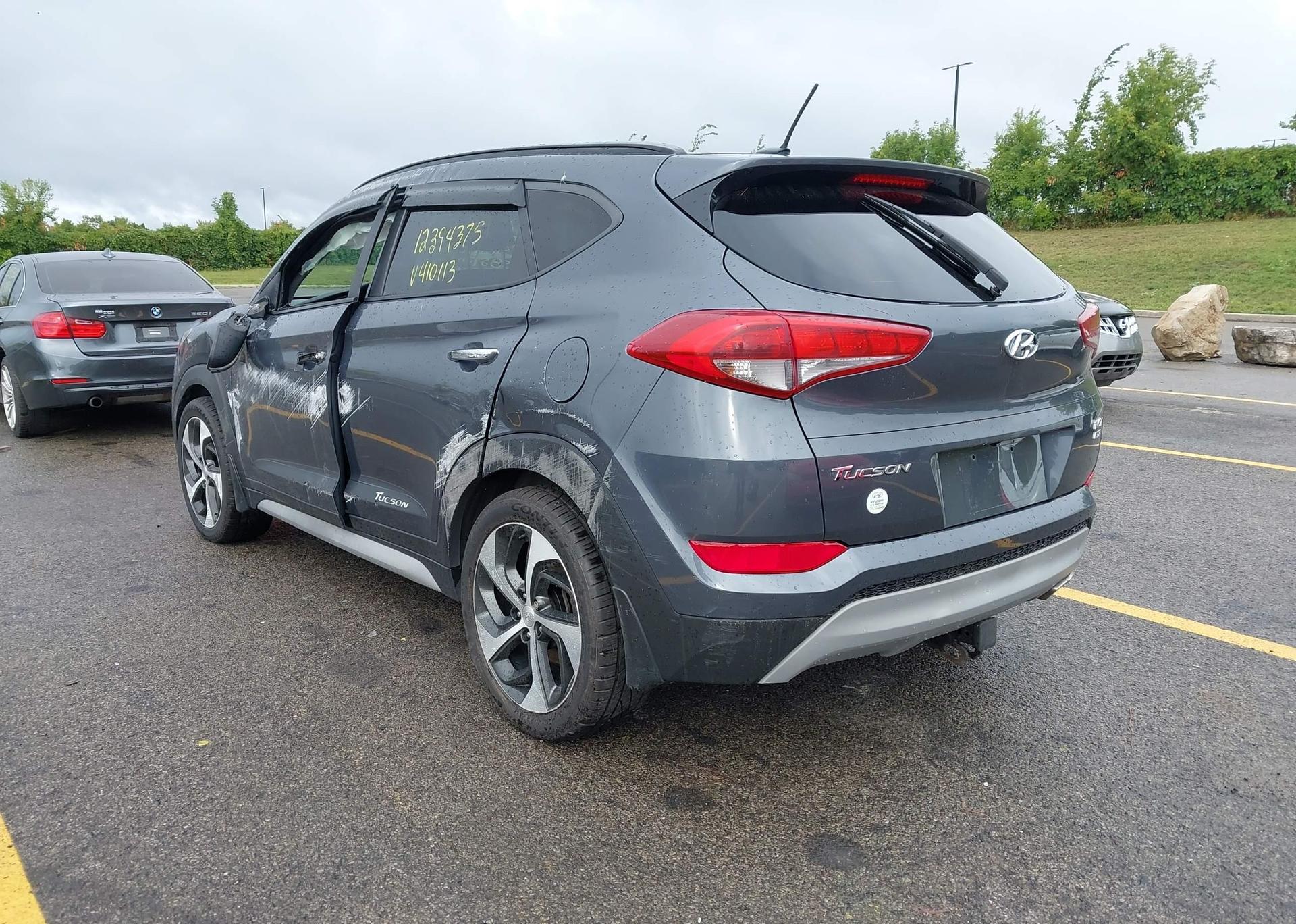 2017 HYUNDAI TUCSON SE