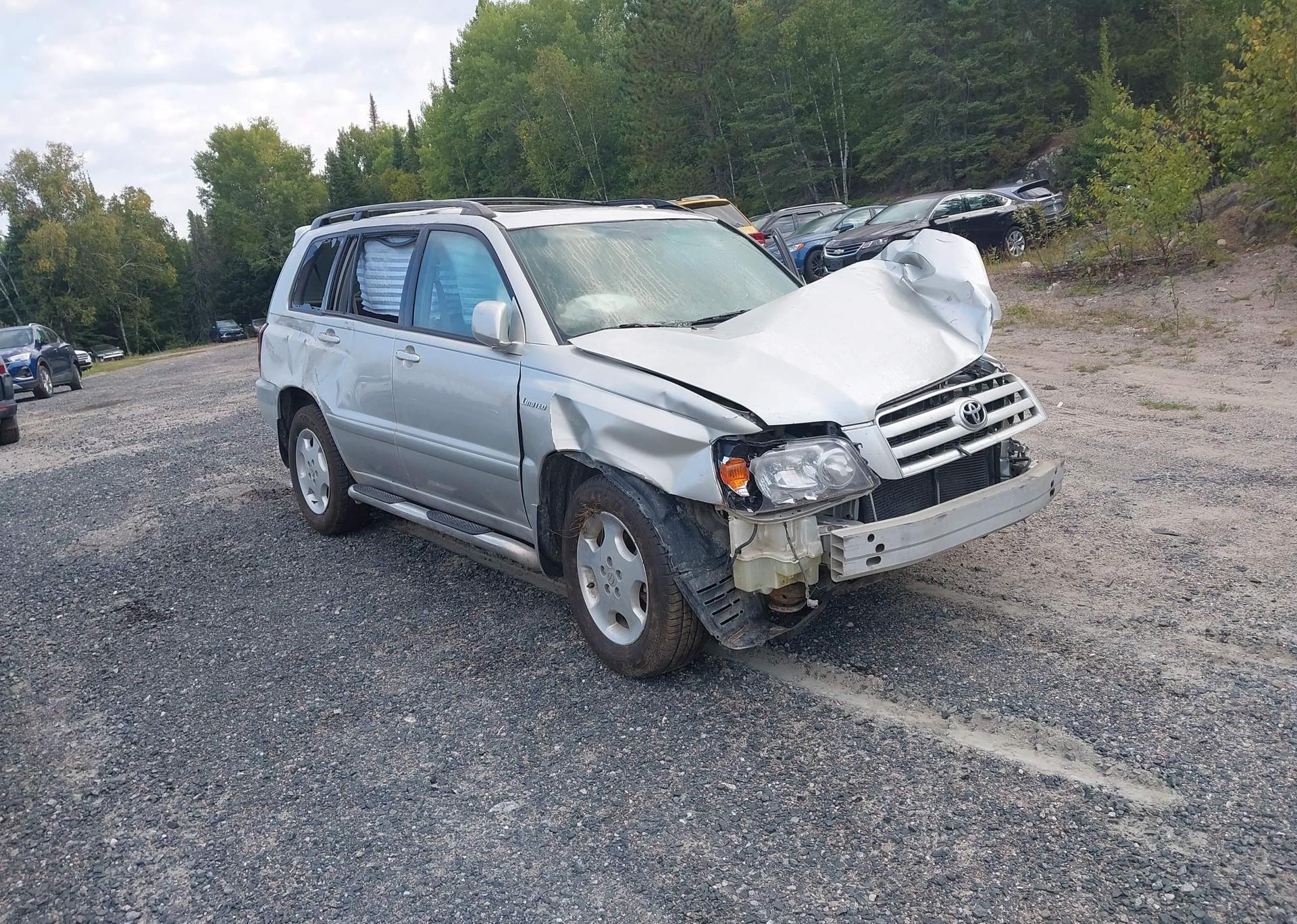 2005 TOYOTA HIGHLANDER LIMITED