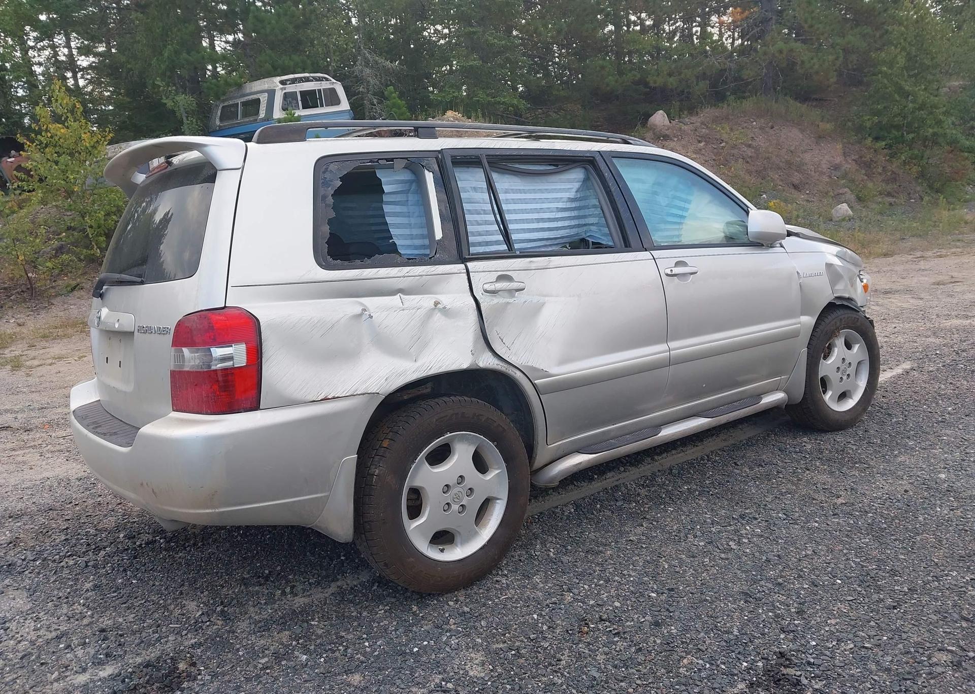 2005 TOYOTA HIGHLANDER LIMITED