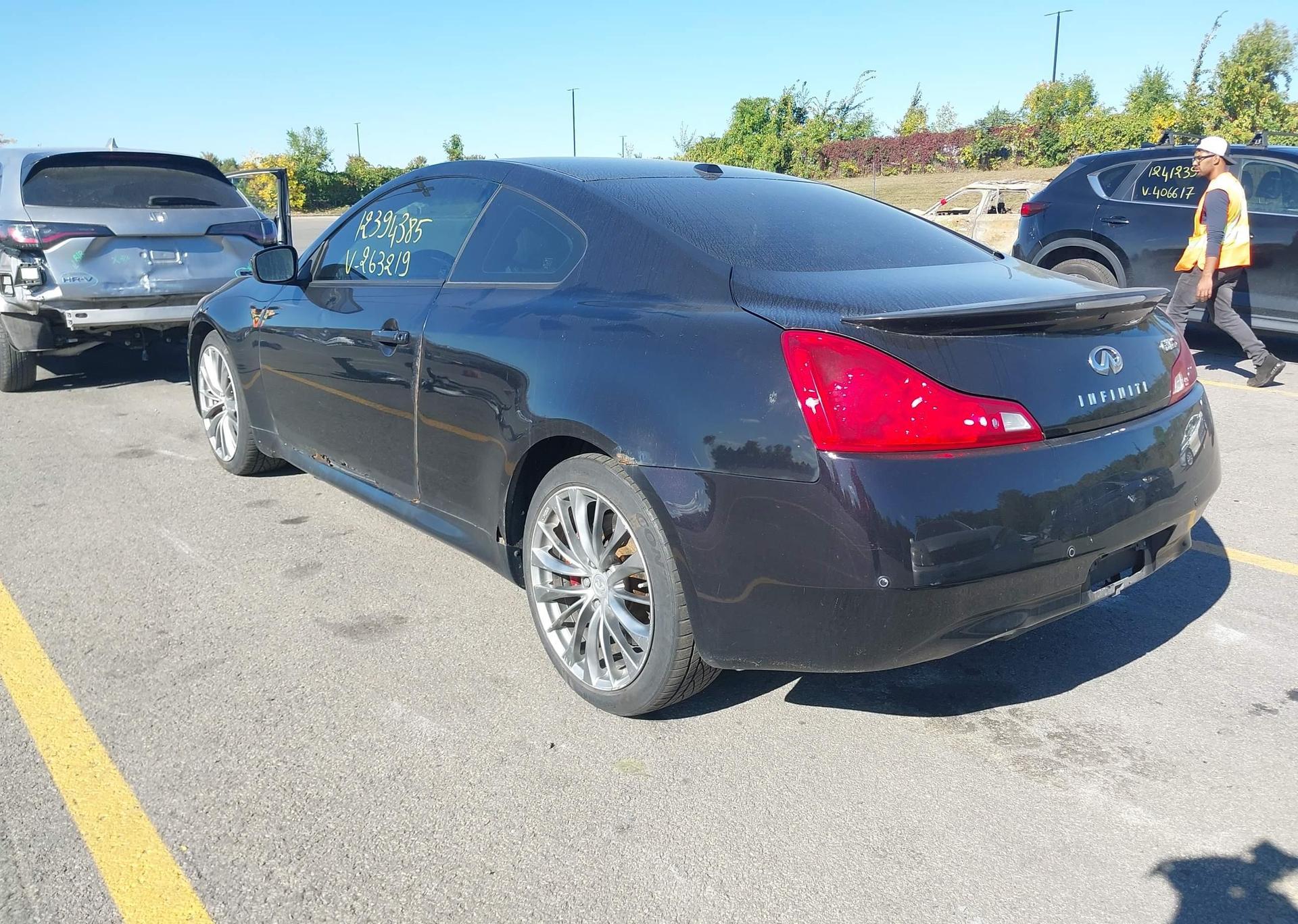2011 INFINITI G37X