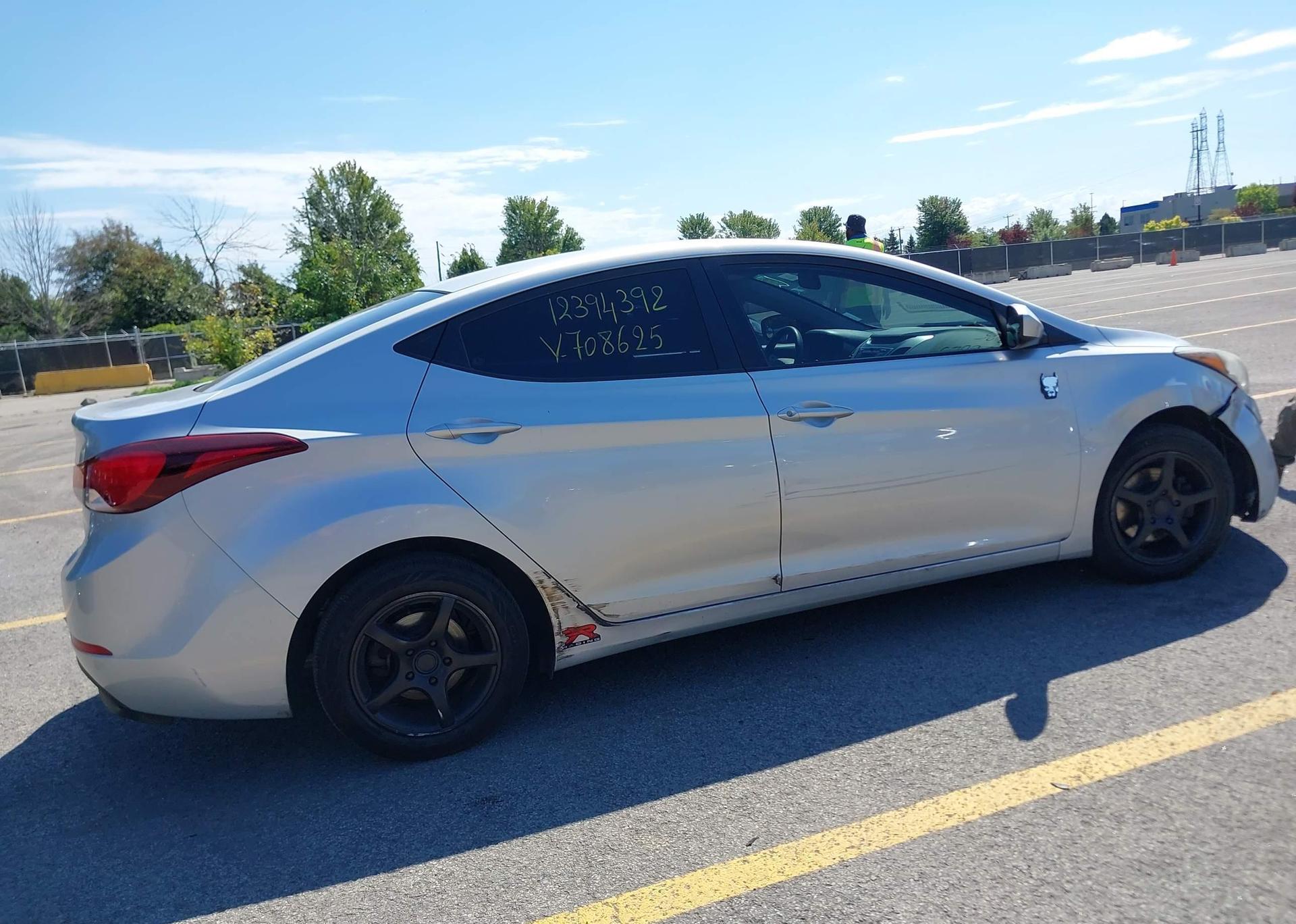 2016 HYUNDAI ELANTRA