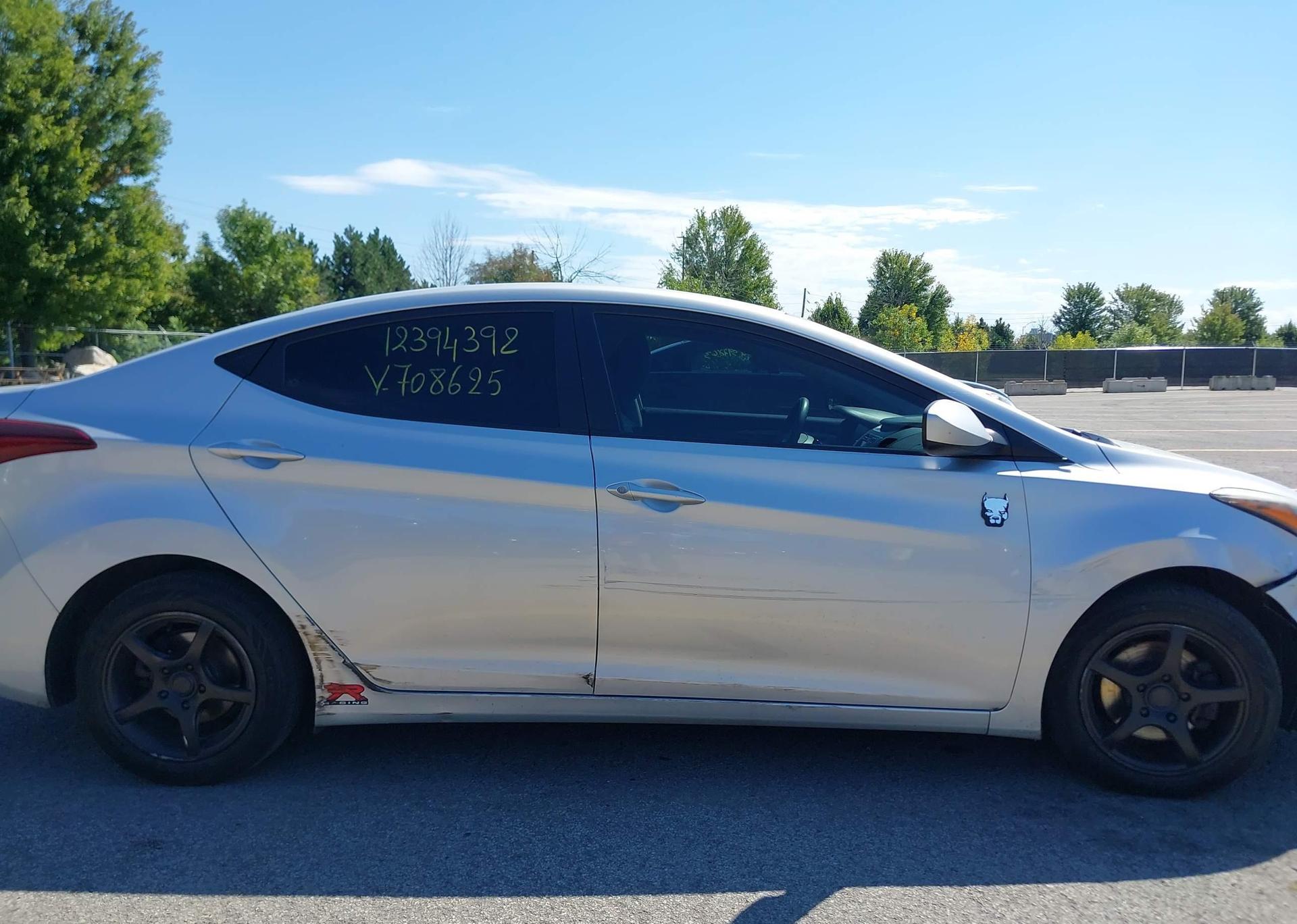 2016 HYUNDAI ELANTRA