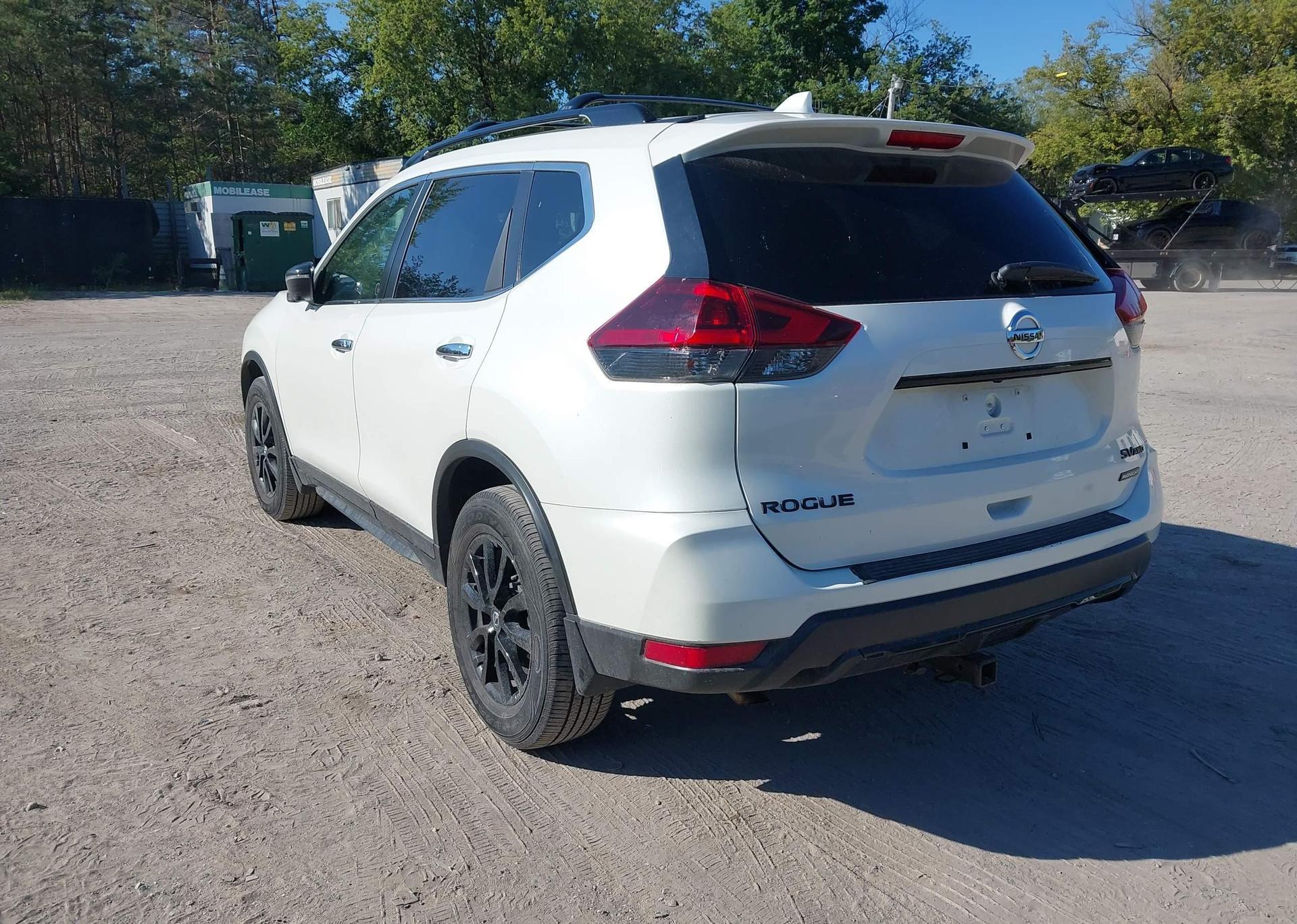 2018 NISSAN ROGUE SV