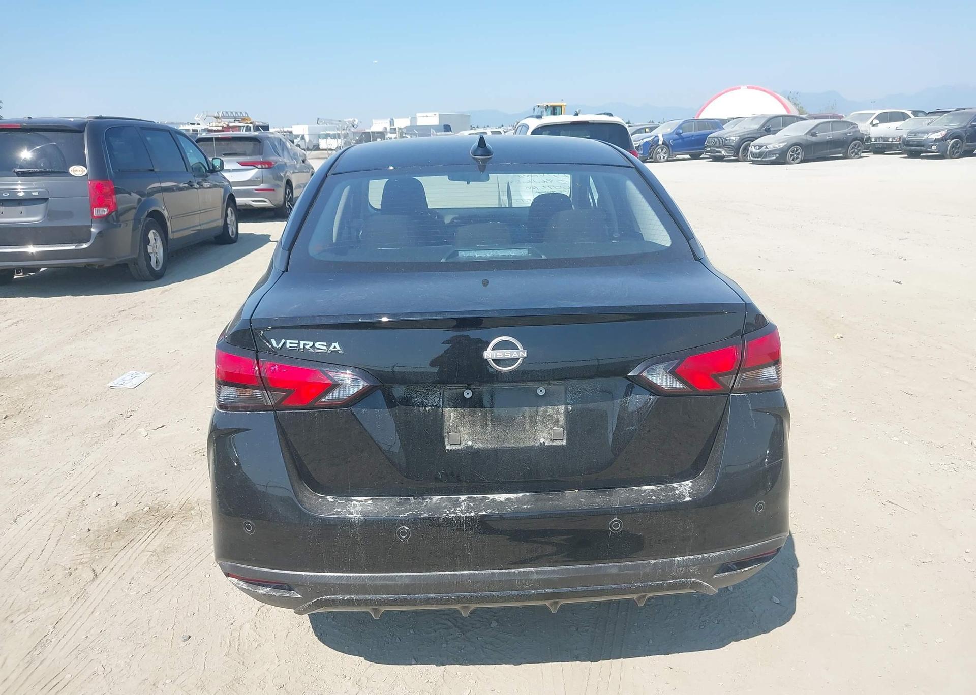 2025 NISSAN VERSA SV