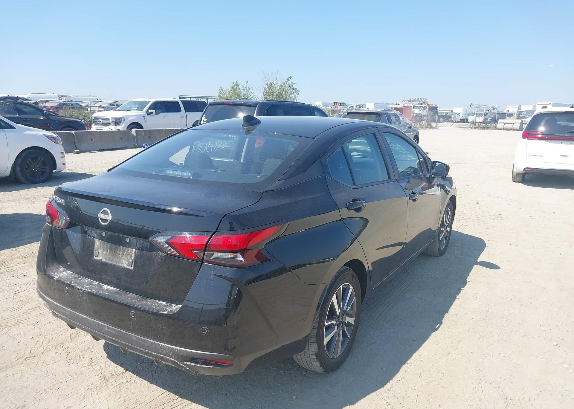 2025 NISSAN VERSA SV