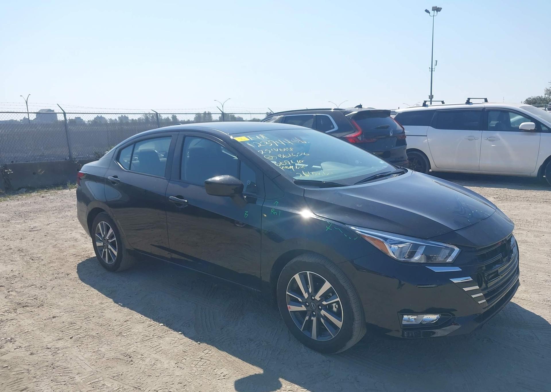 2025 NISSAN VERSA SV