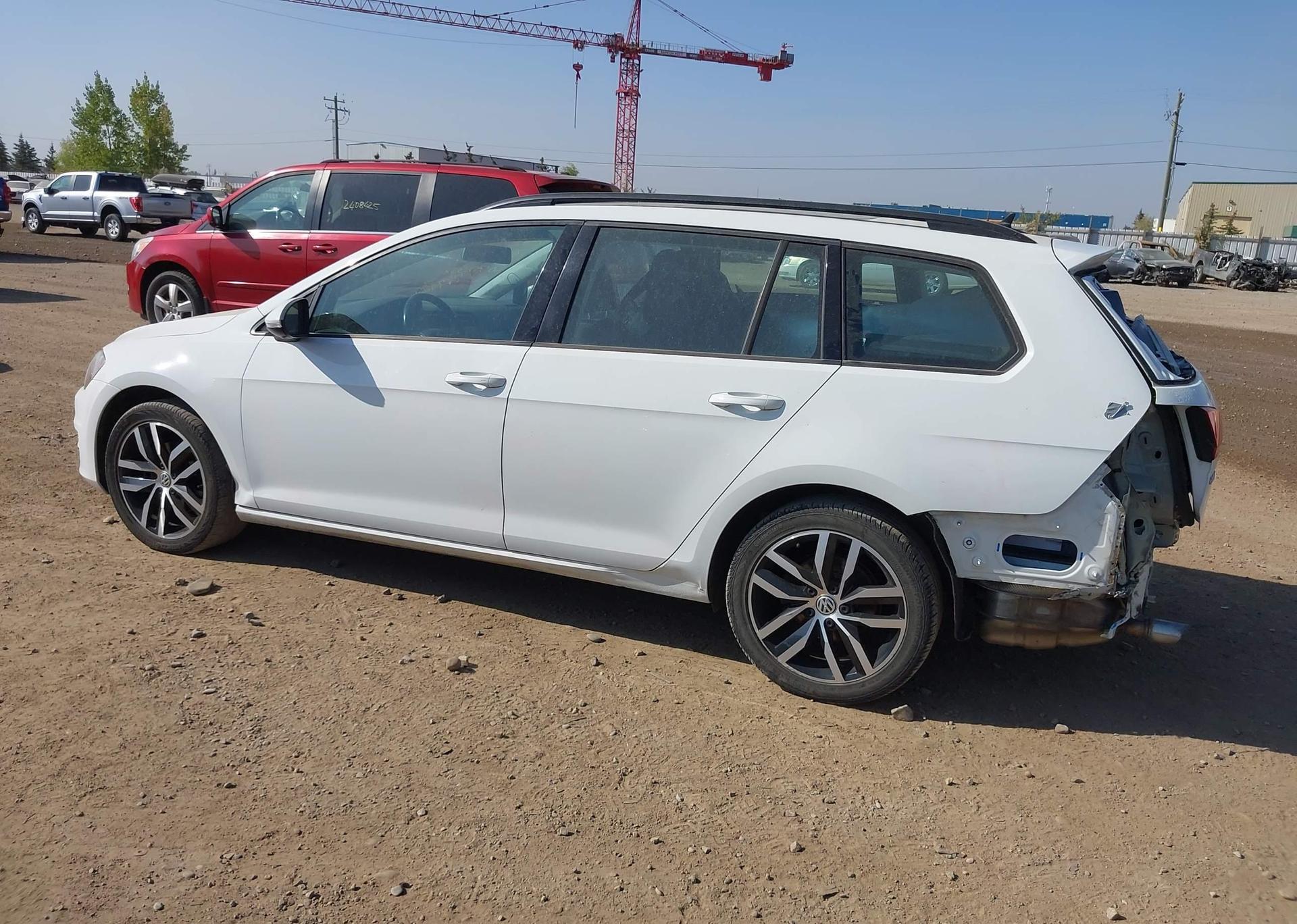 2017 VOLKSWAGEN GOLF SPORTWAGEN 1.8 TSI COMFORTLINE