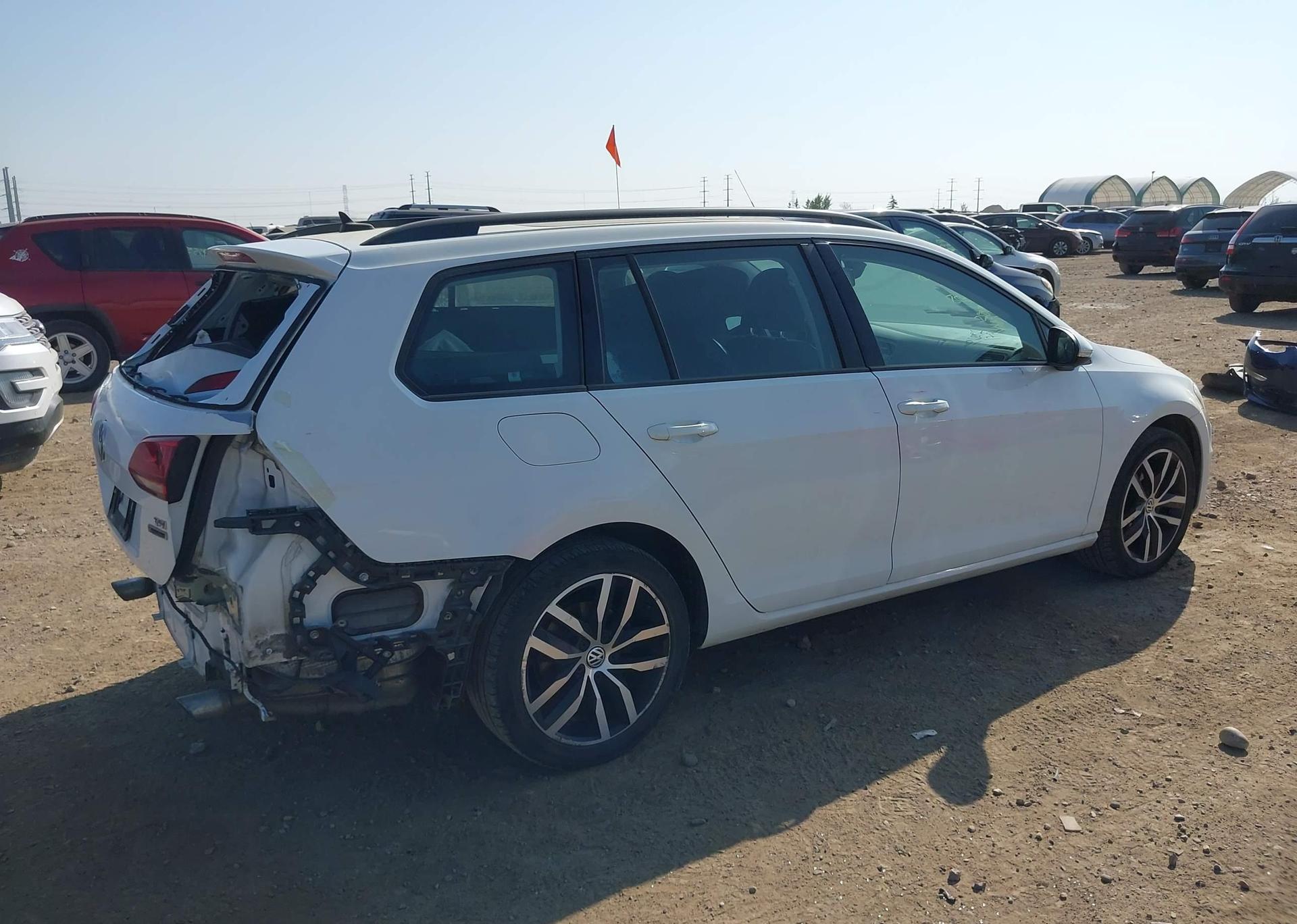 2017 VOLKSWAGEN GOLF SPORTWAGEN 1.8 TSI COMFORTLINE