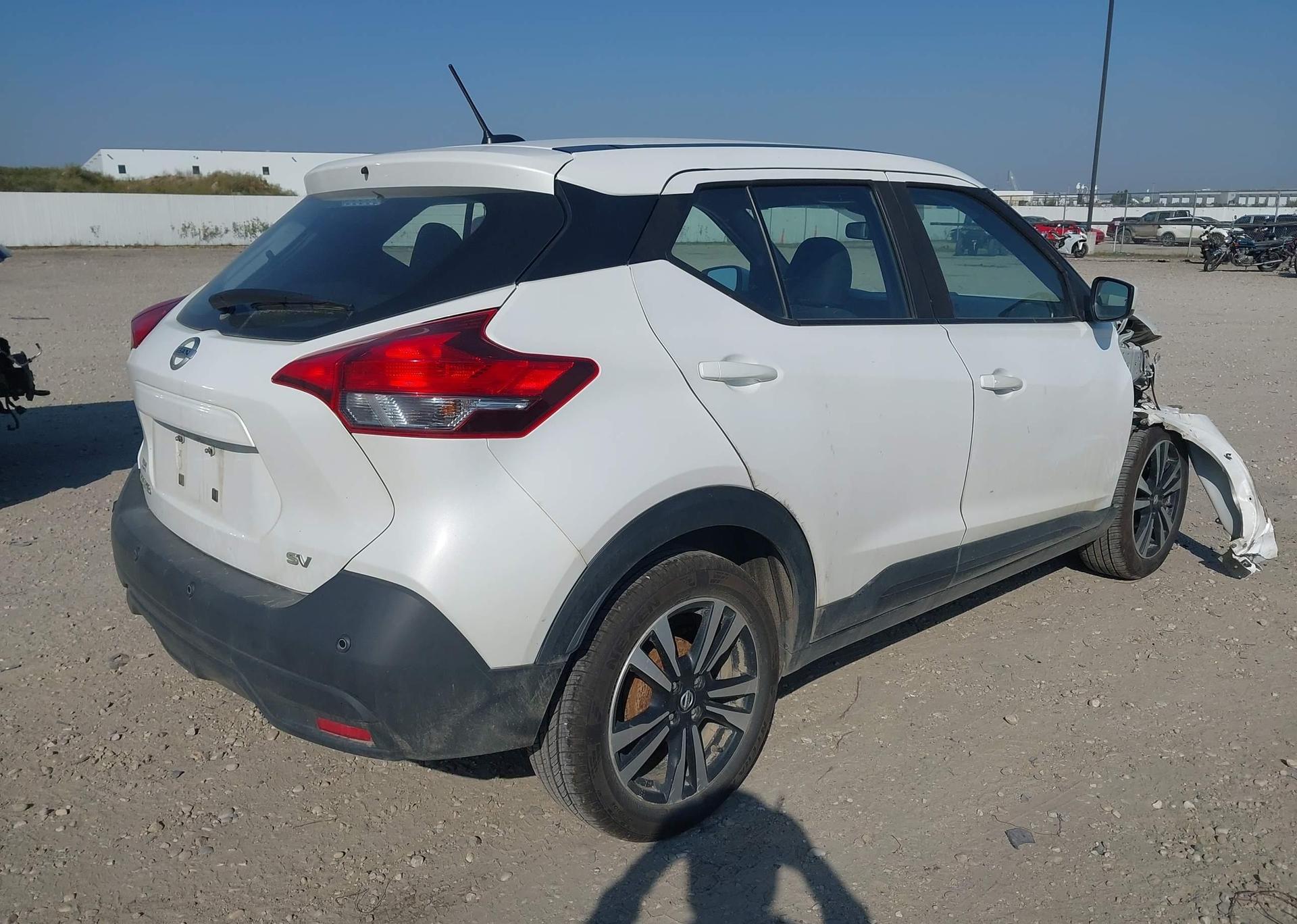 2020 NISSAN KICKS SV