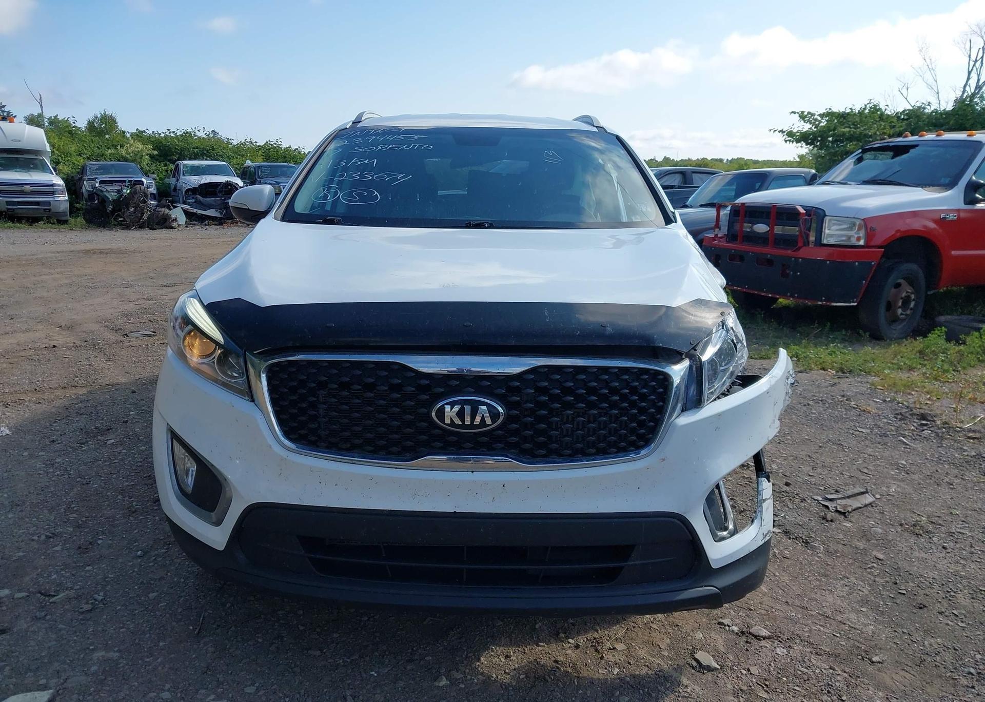 2017 KIA SORENTO LX