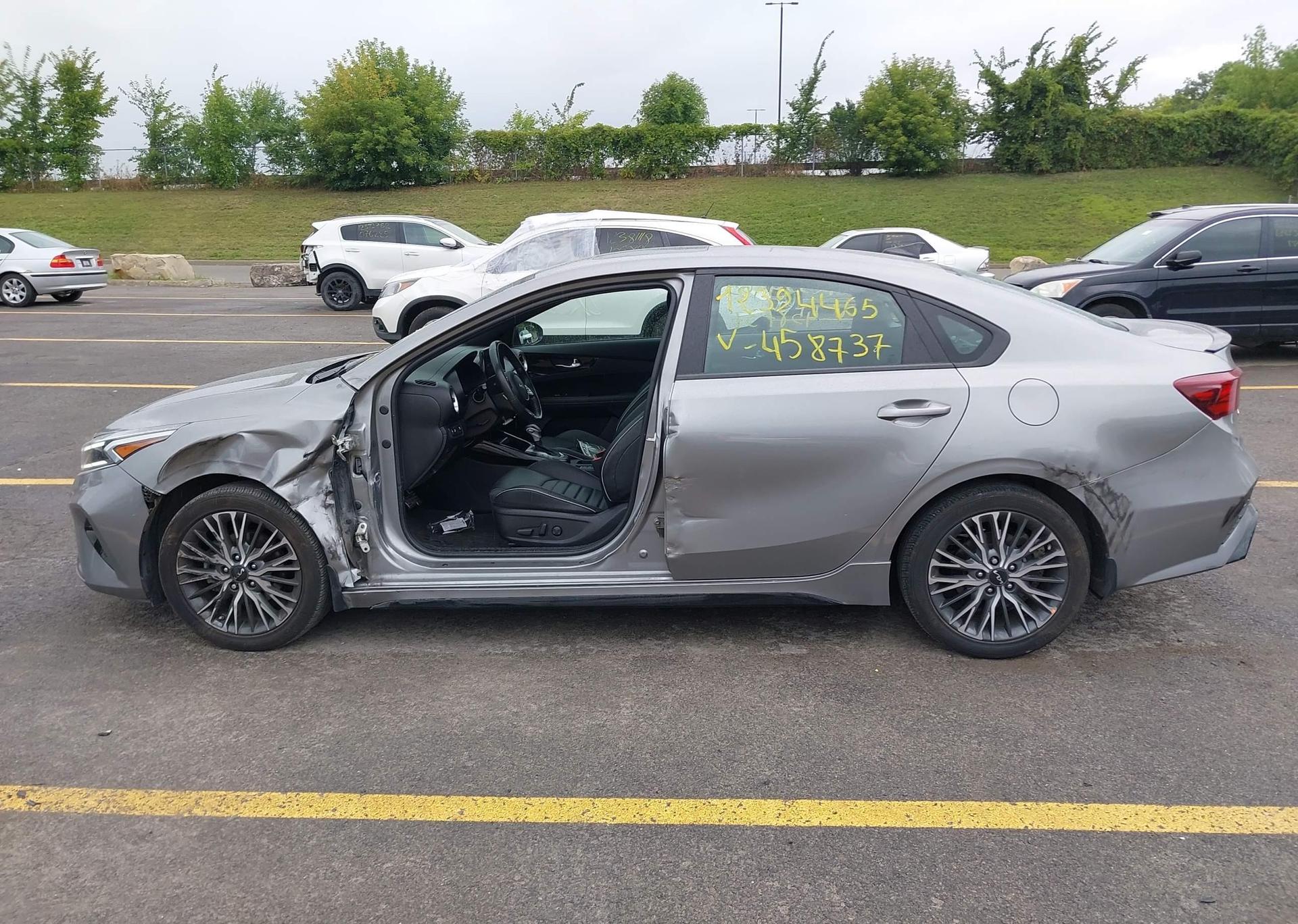 2022 KIA FORTE EX