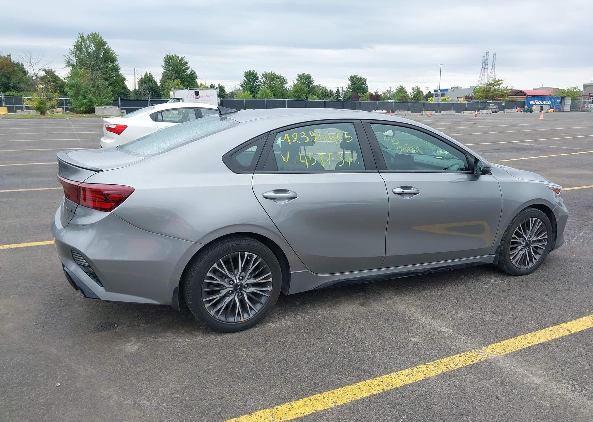 2022 KIA FORTE EX