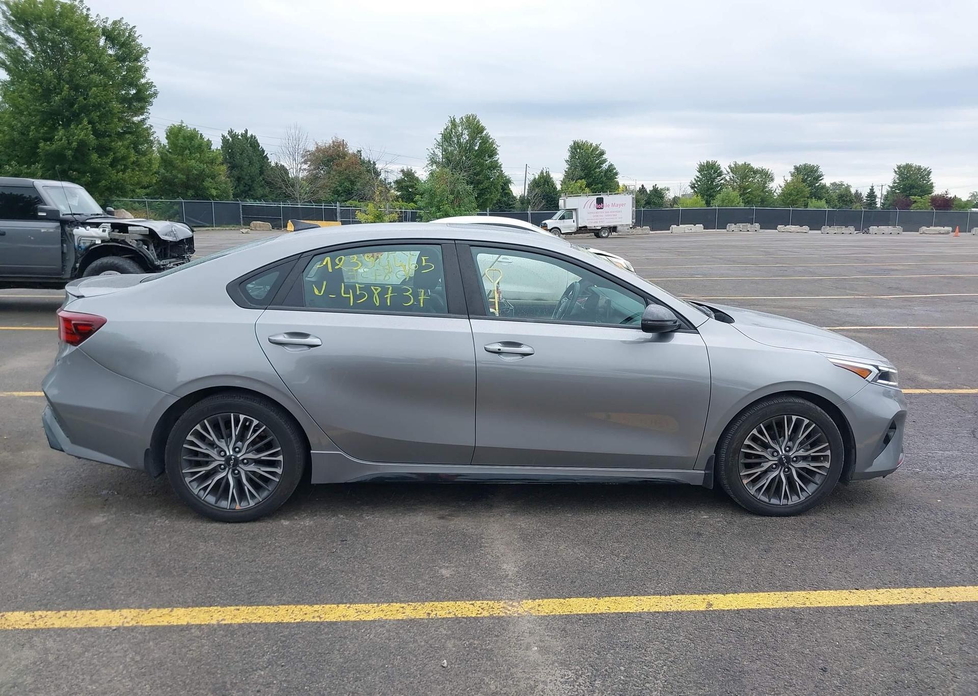 2022 KIA FORTE EX