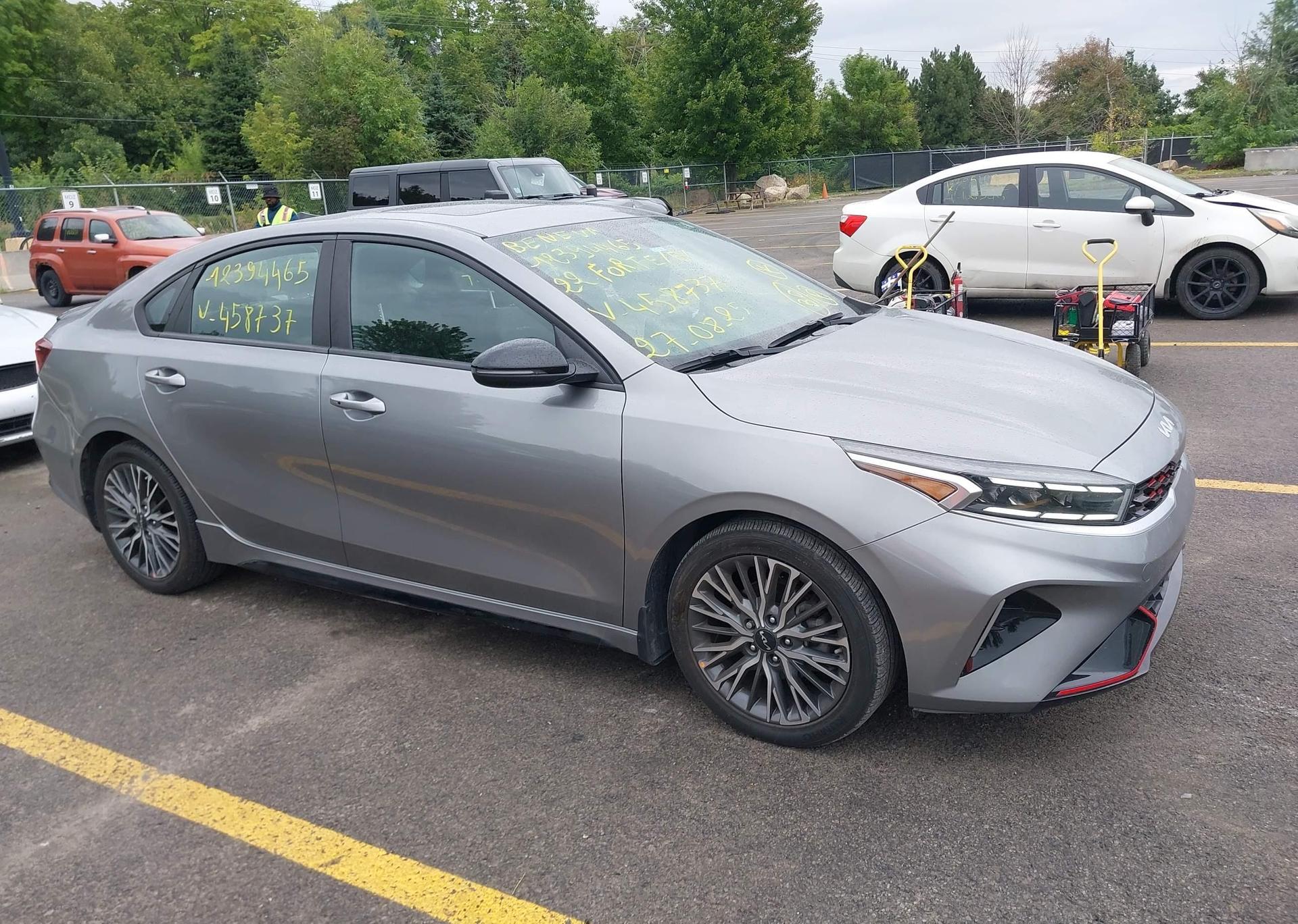 2022 KIA FORTE EX