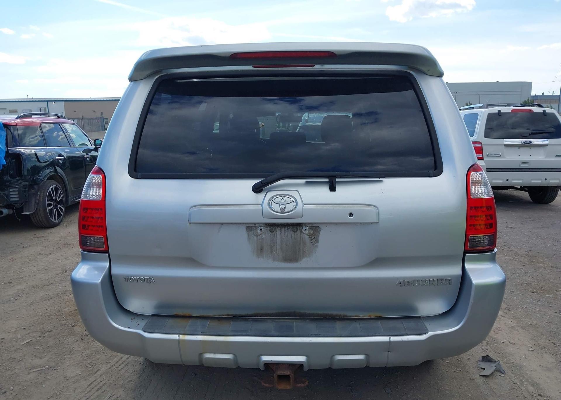 2006 TOYOTA 4RUNNER SR5