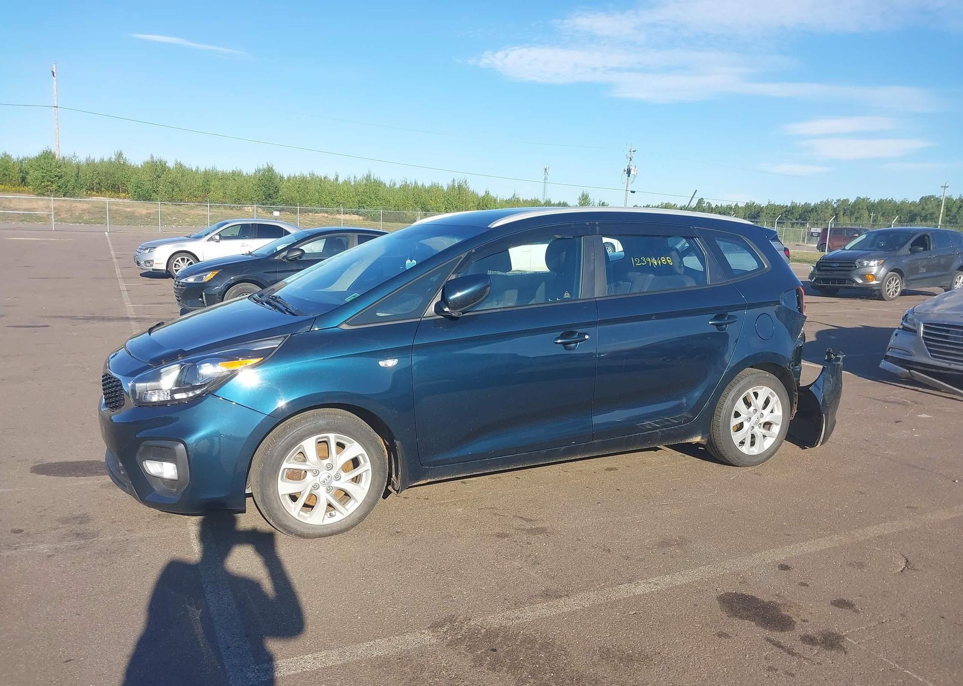 2017 KIA RONDO L