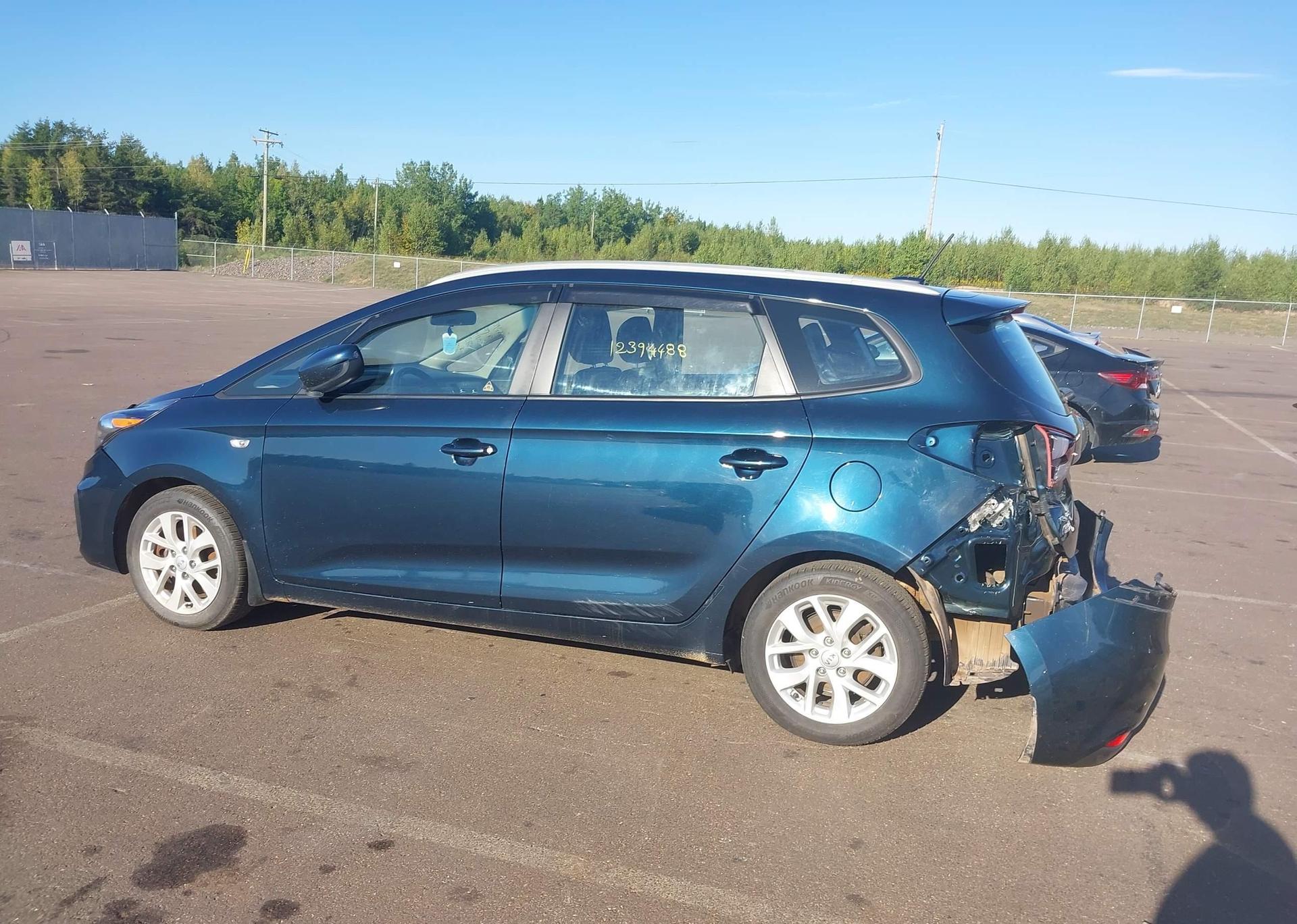 2017 KIA RONDO L
