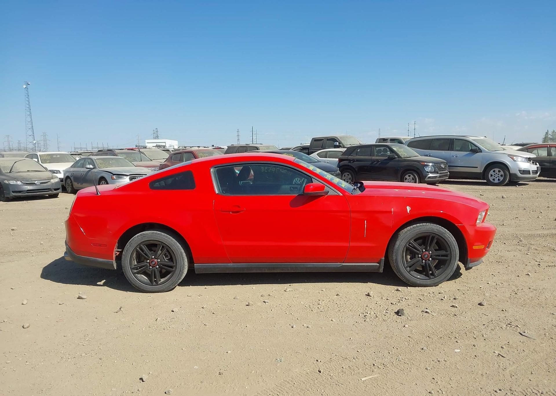 2012 FORD MUSTANG V6