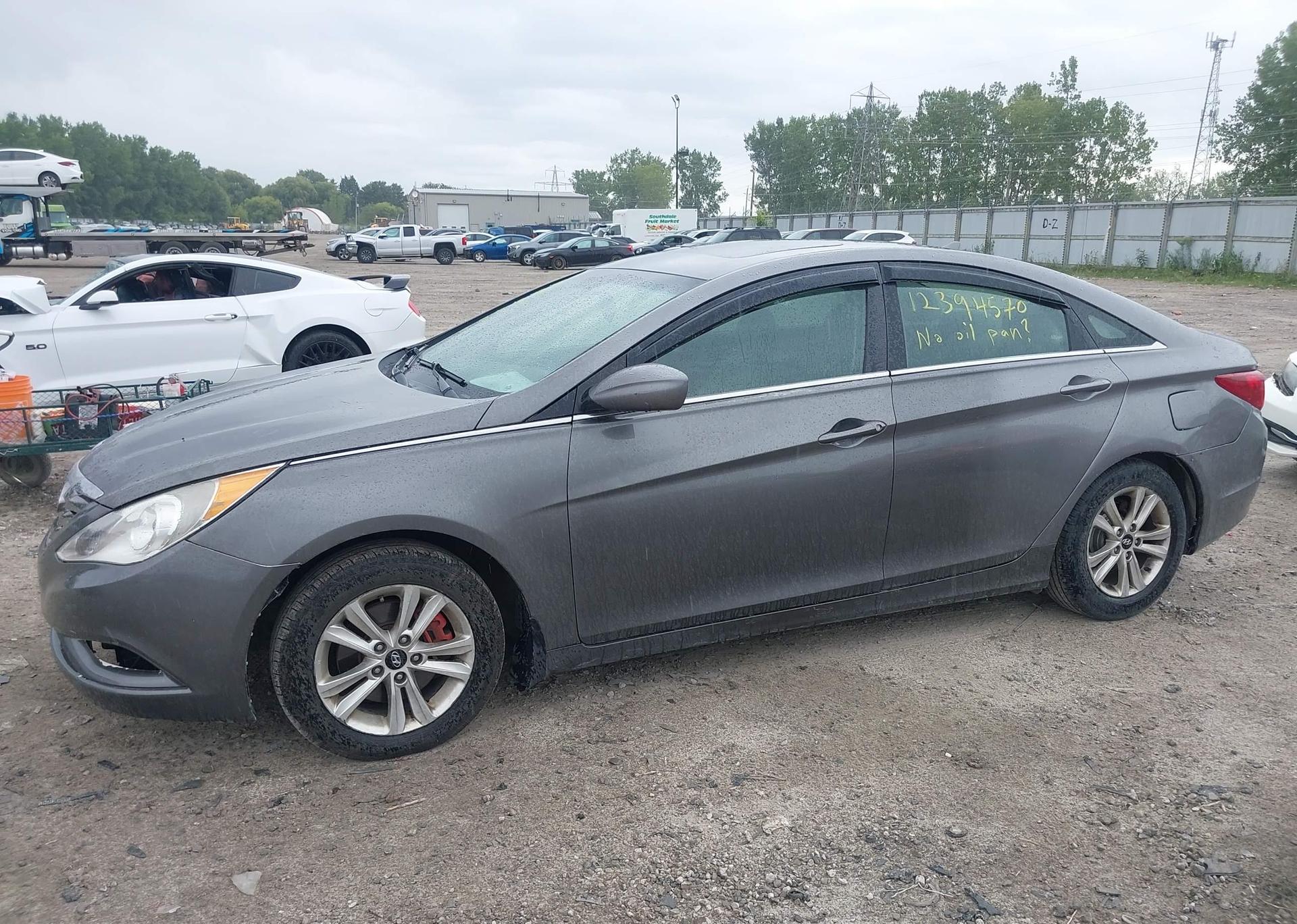 2012 HYUNDAI SONATA GLS