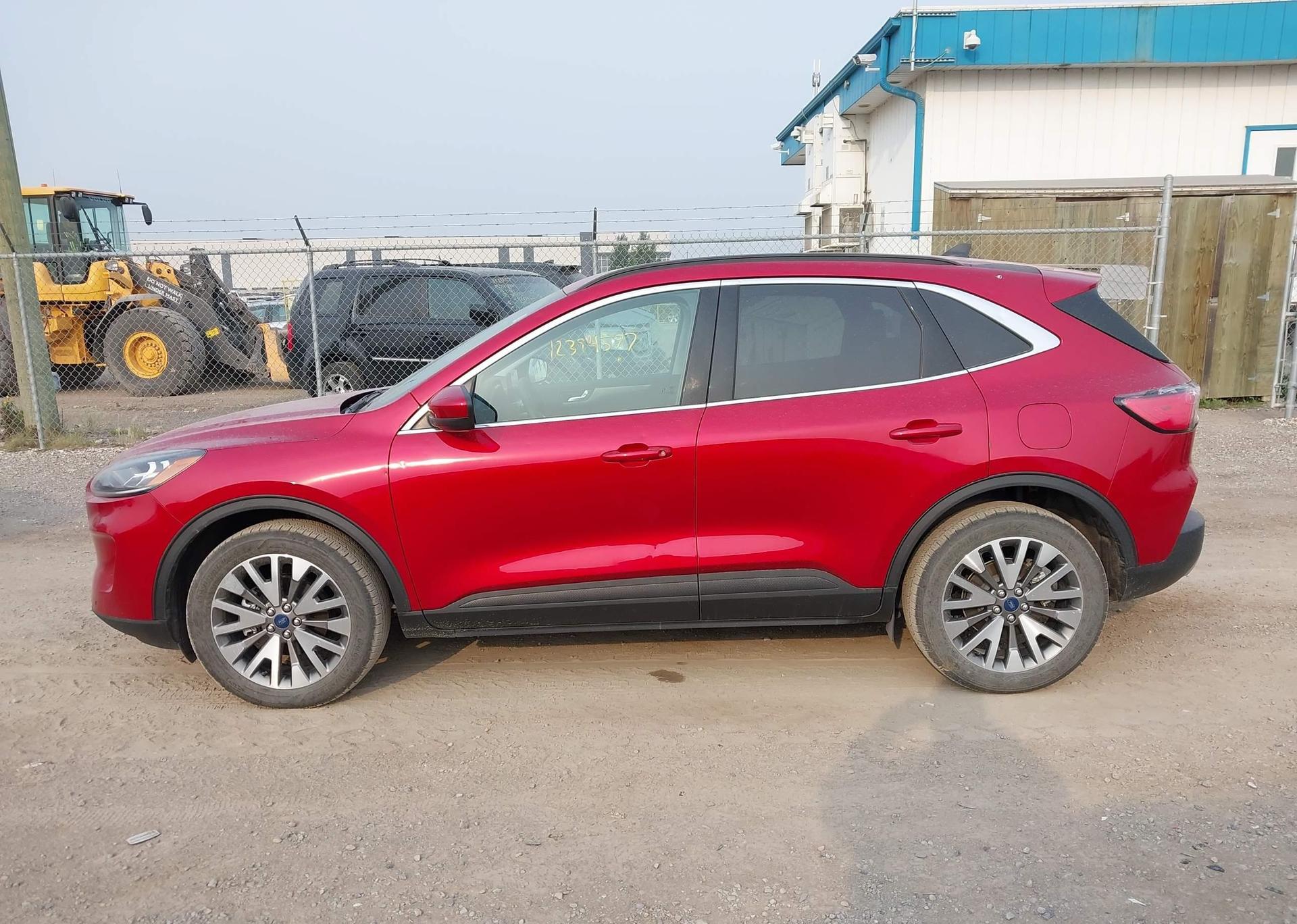 2022 FORD ESCAPE TITANIUM
