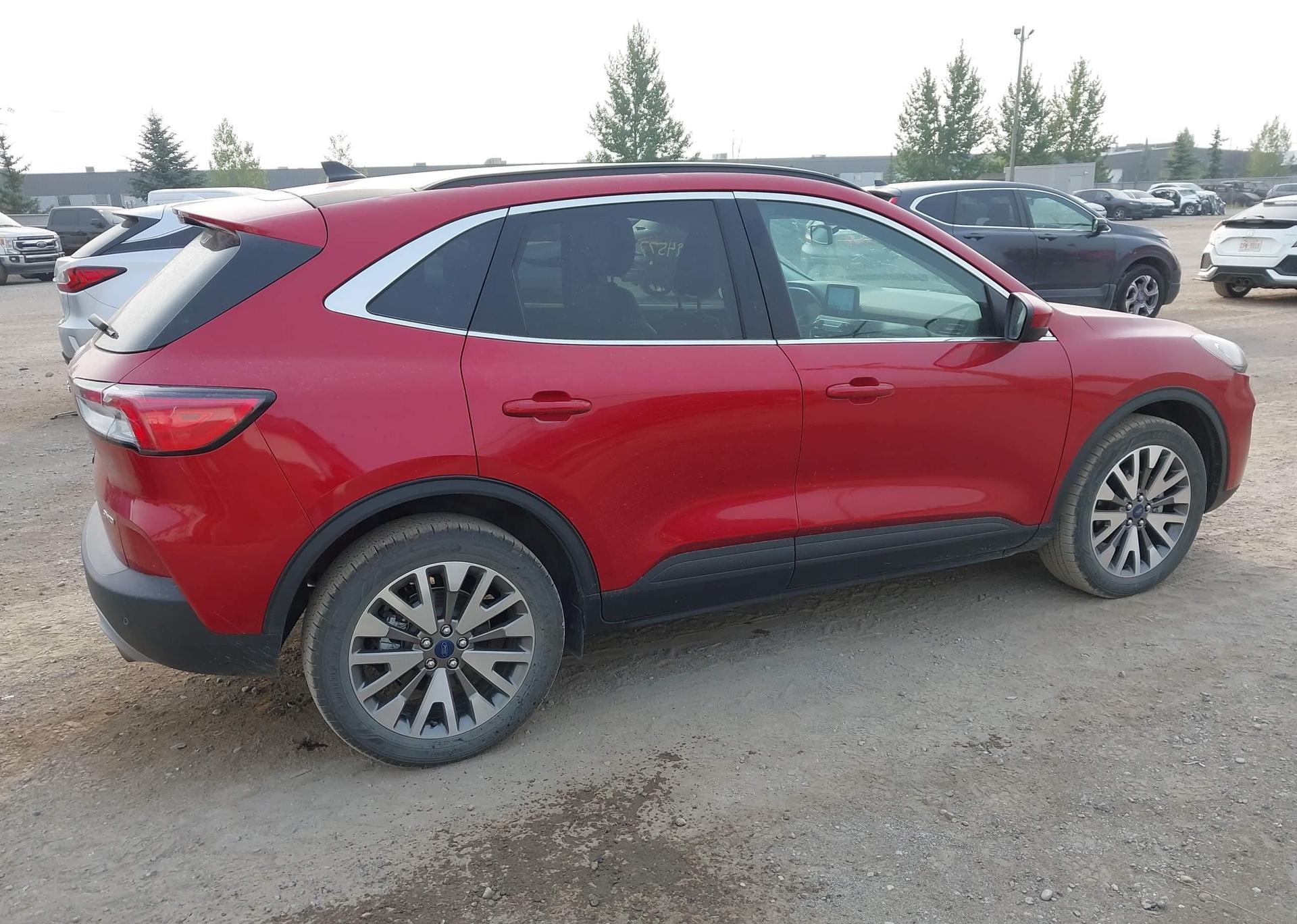 2022 FORD ESCAPE TITANIUM