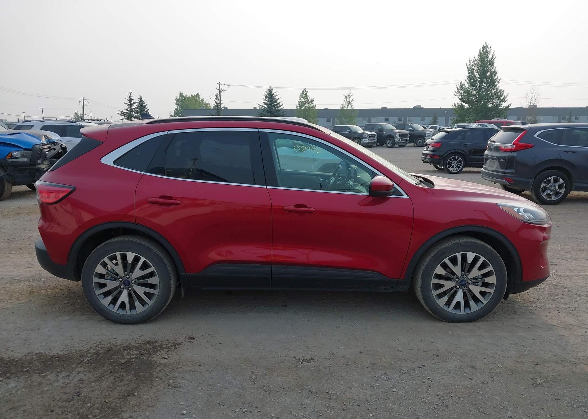 2022 FORD ESCAPE TITANIUM