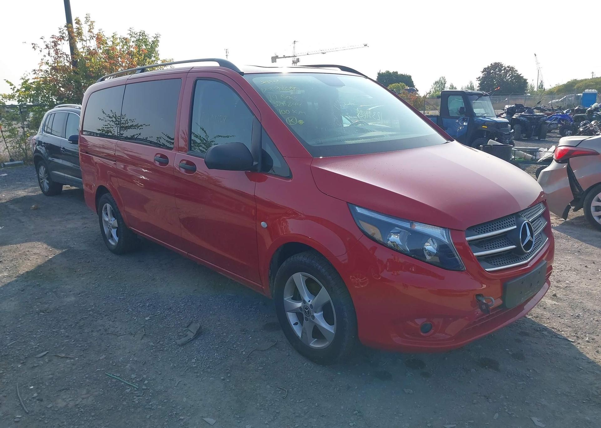 2019 MERCEDES-BENZ METRIS