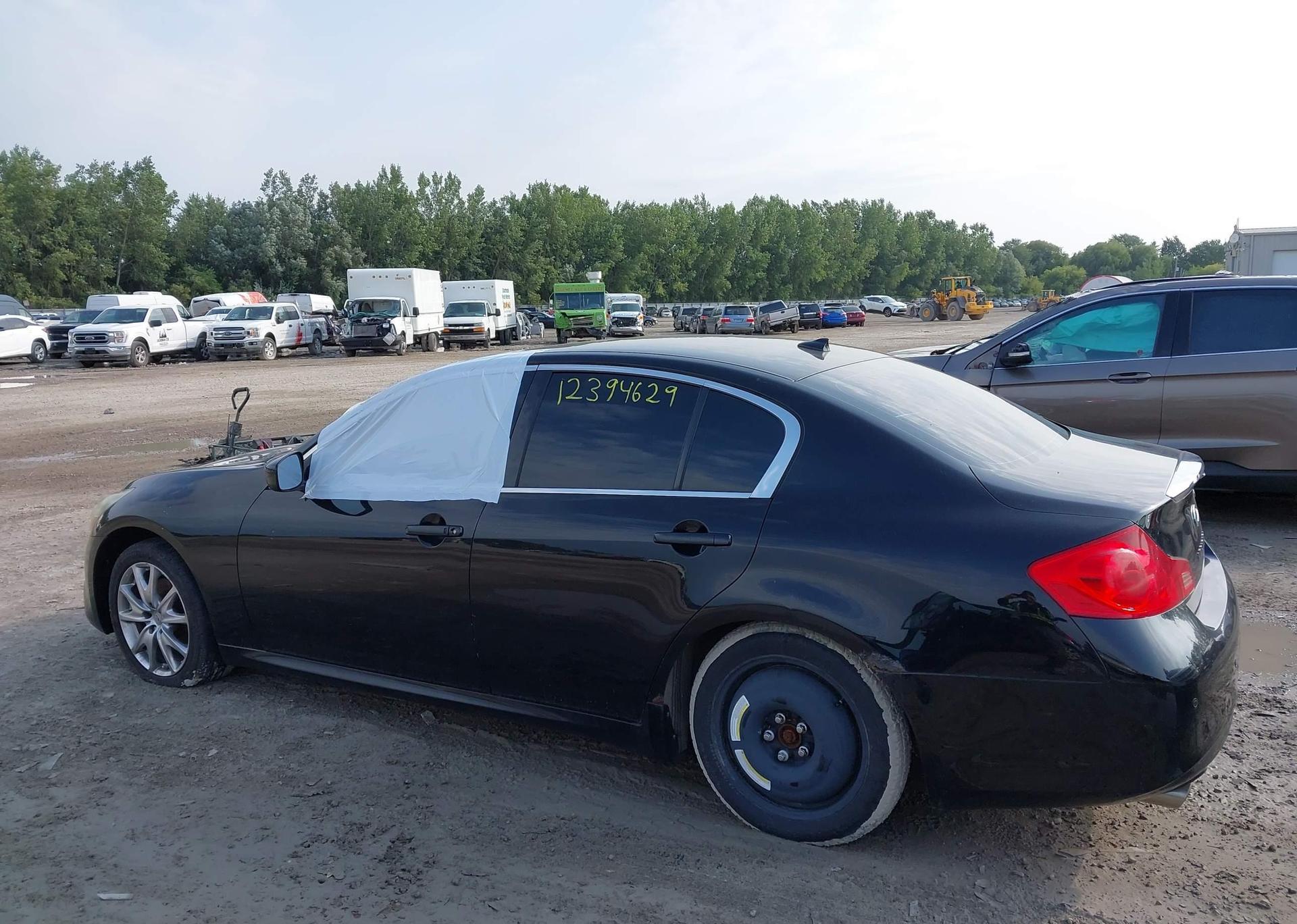 2011 INFINITI G37X