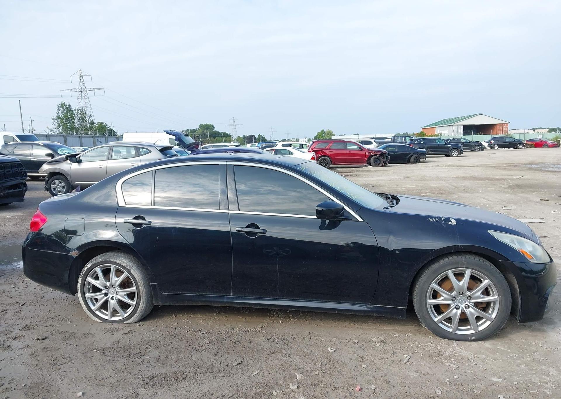 2011 INFINITI G37X