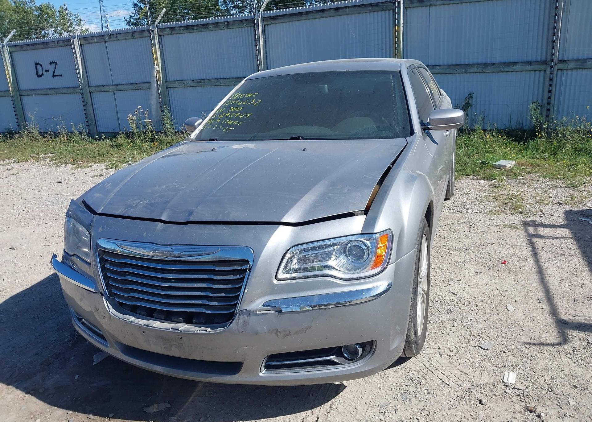 2014 CHRYSLER 300