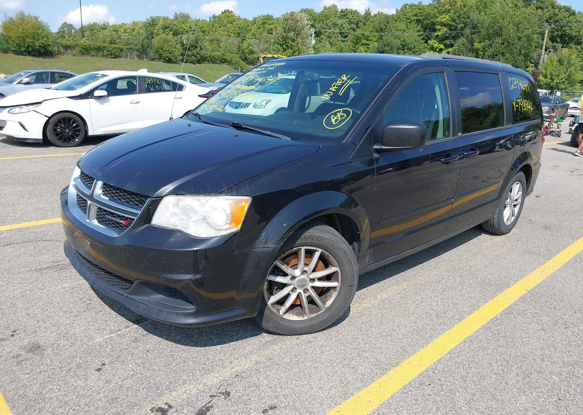 2013 DODGE GRAND CARAVAN SE
