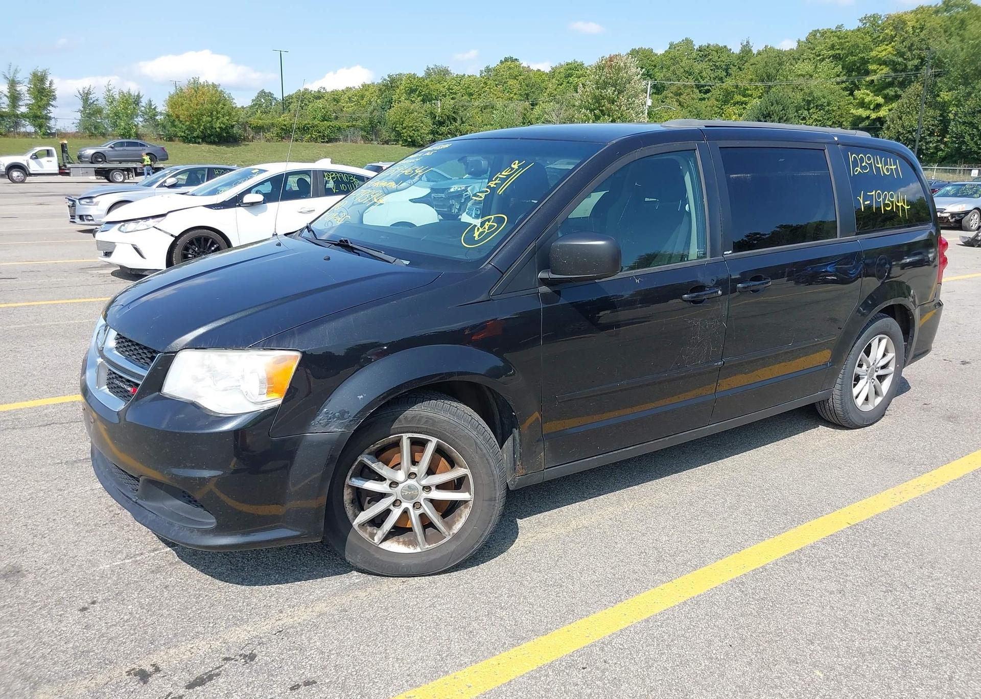 2013 DODGE GRAND CARAVAN SE
