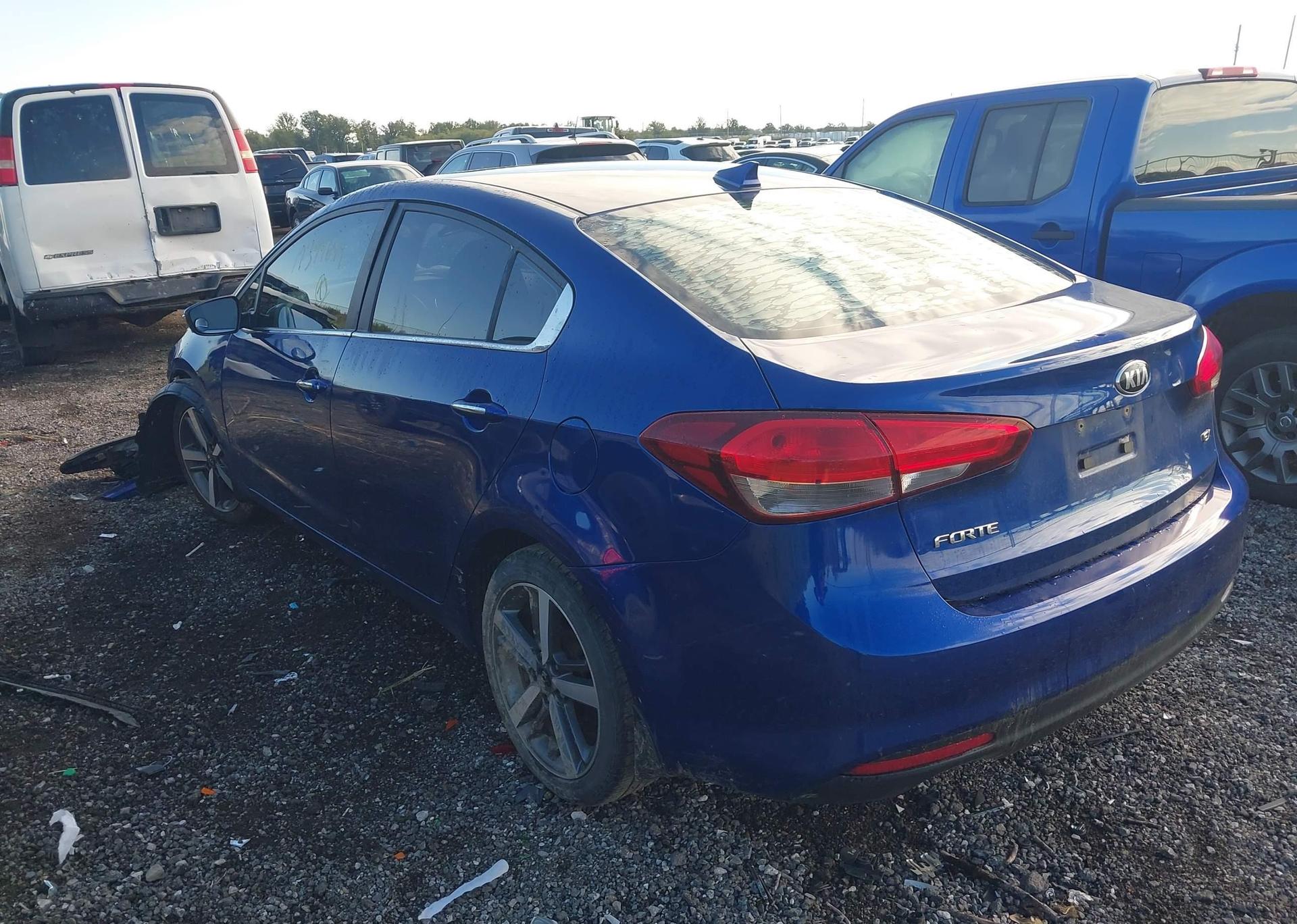 2017 KIA FORTE EX