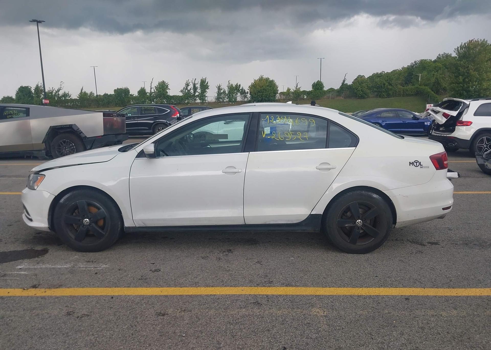 2016 VOLKSWAGEN JETTA