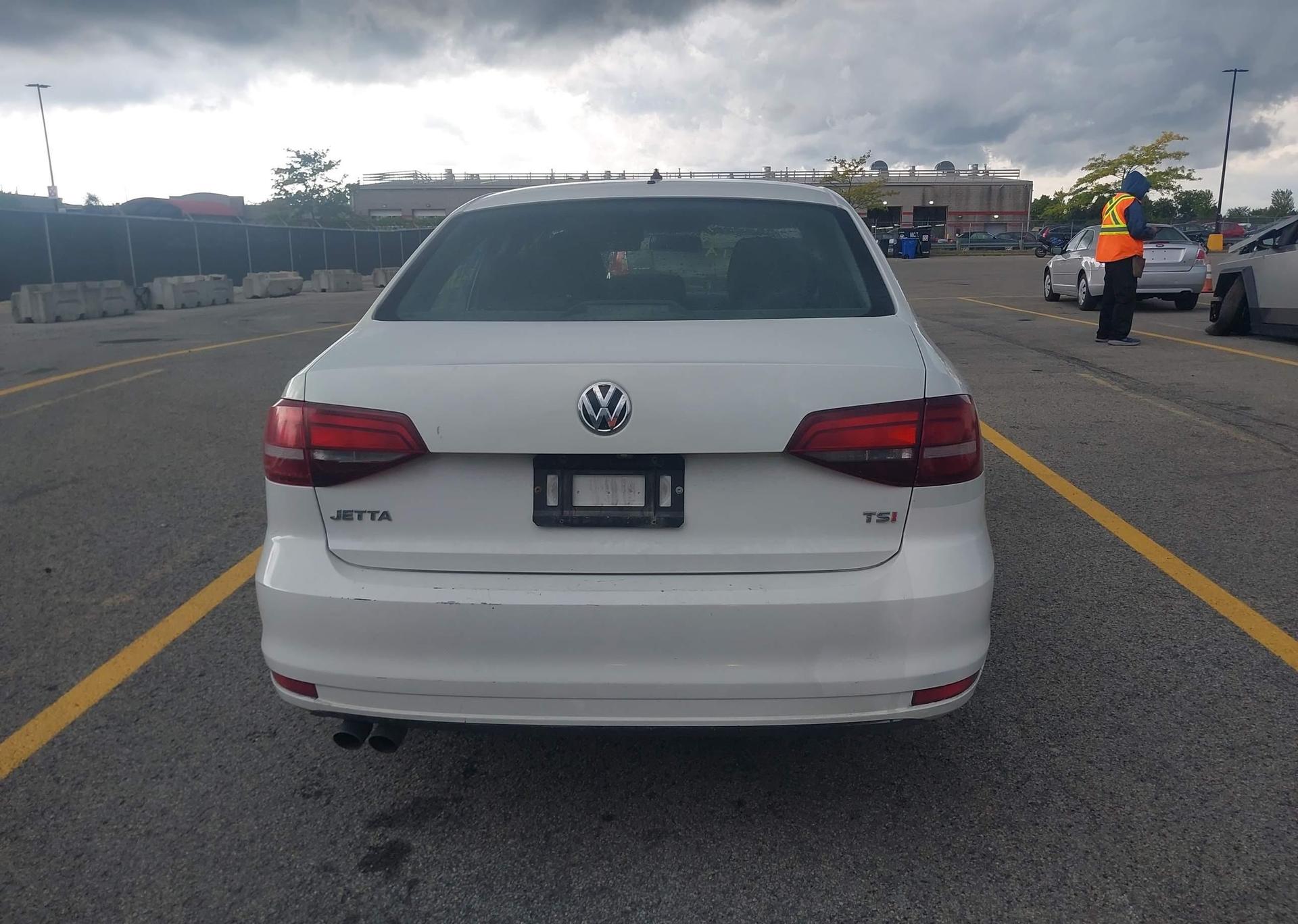2016 VOLKSWAGEN JETTA