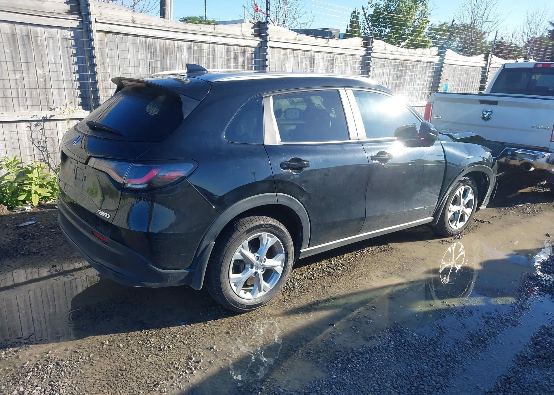 2023 HONDA HR-V LX