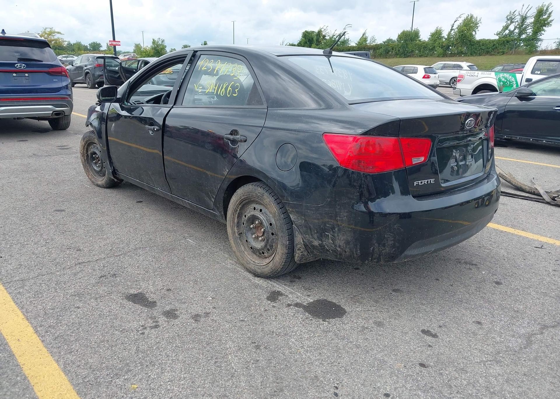 2010 KIA FORTE LX