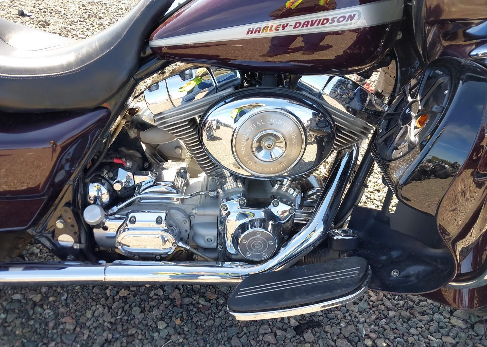 2005 HARLEY-DAVIDSON FLTRI
