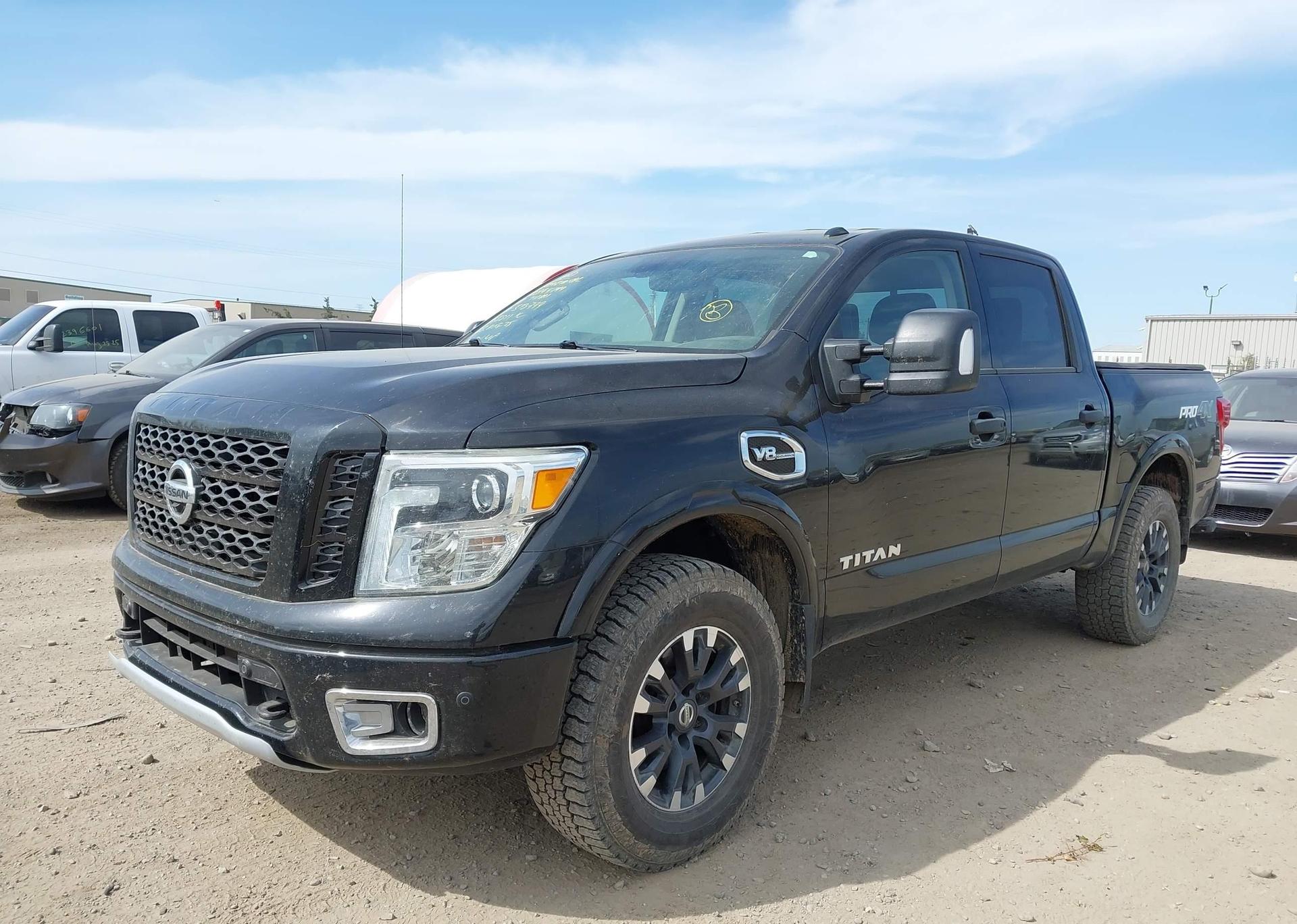 2017 NISSAN TITAN PLATINUM RESERVE